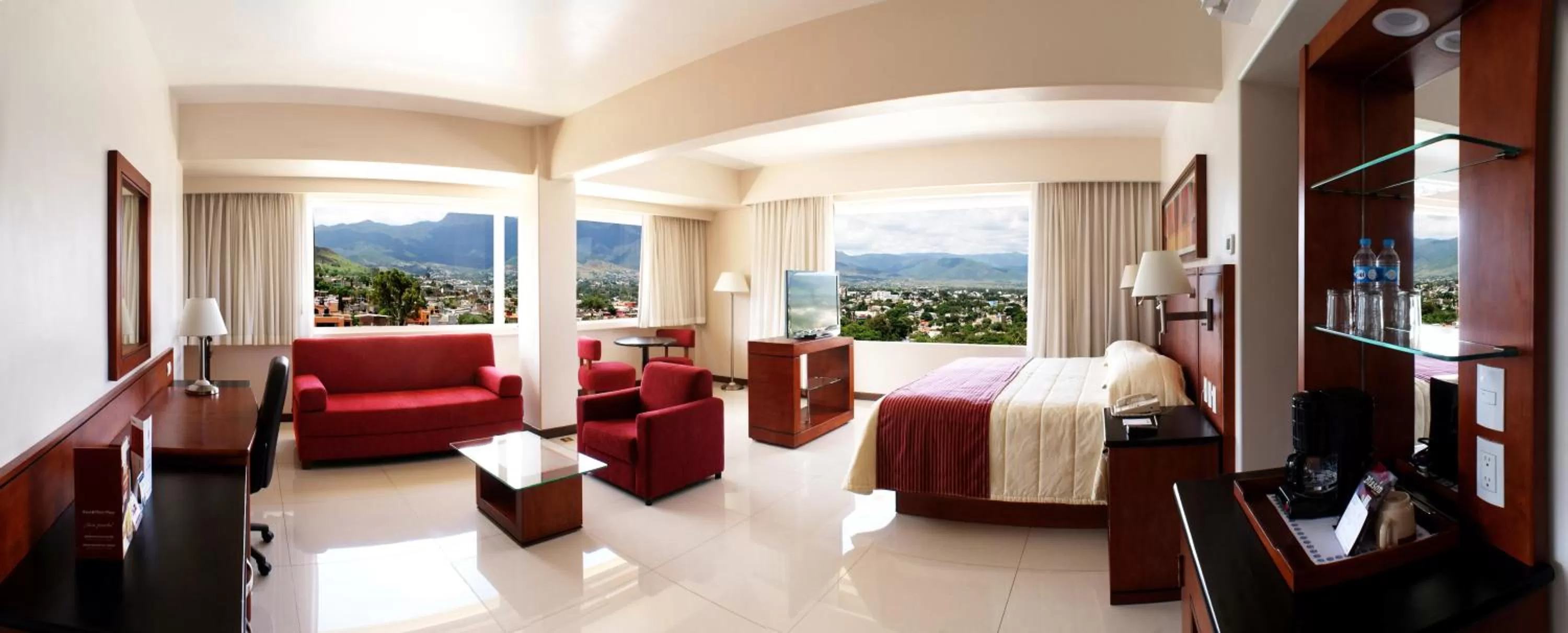 Day in Hotel Fortin Plaza