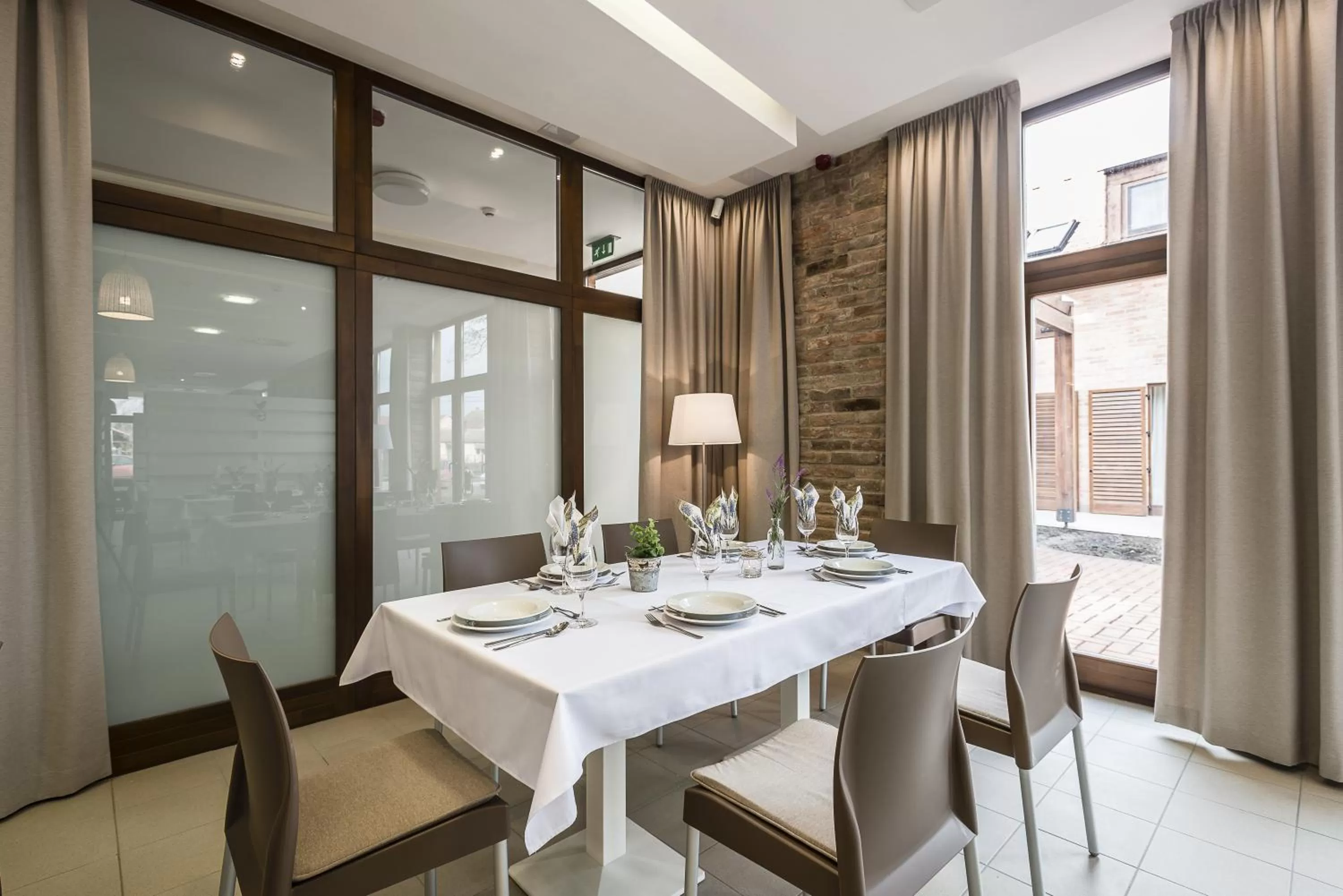 Restaurant/places to eat in Levendula Hotel