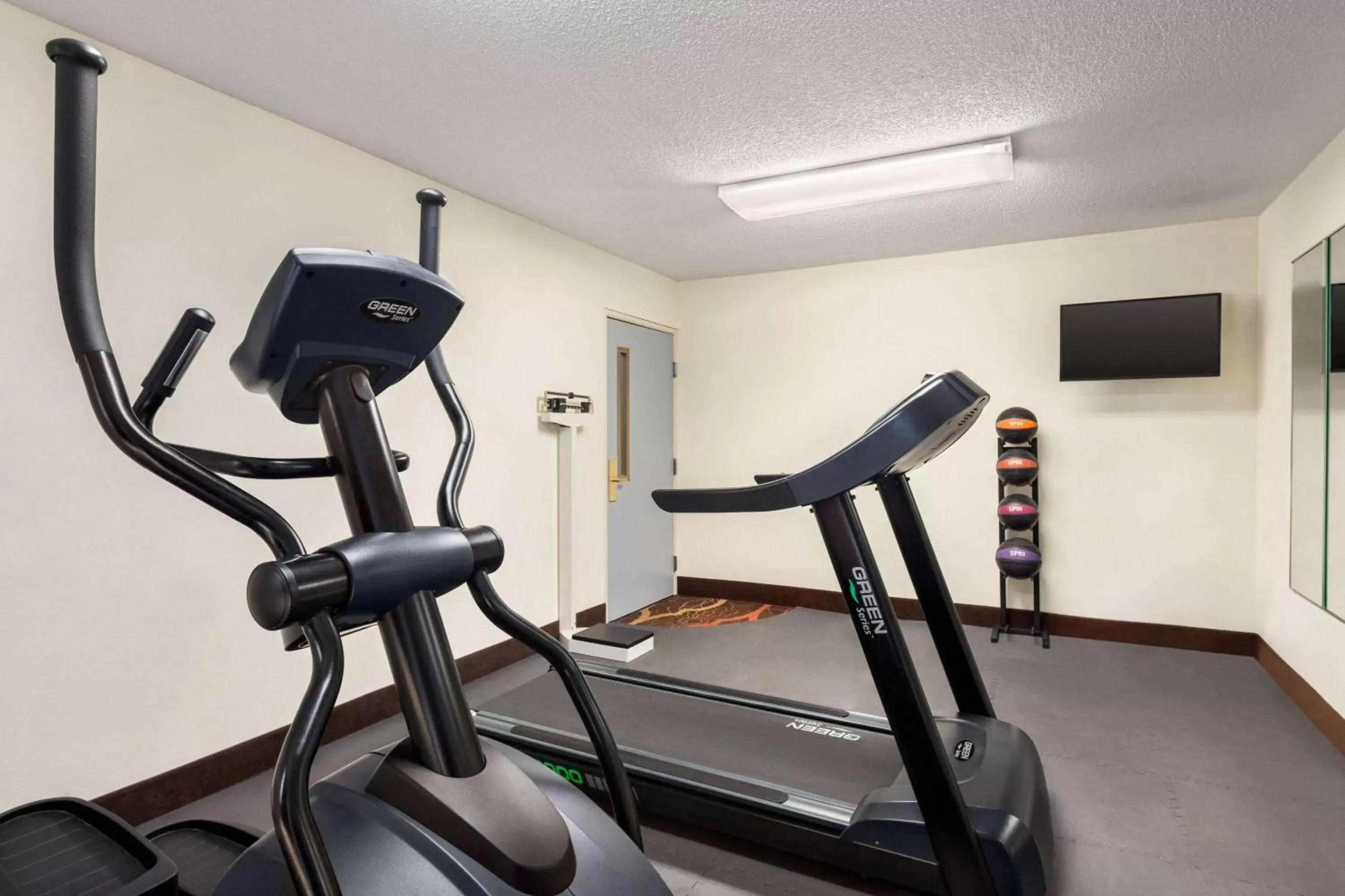 Fitness Center/Facilities in Days Inn by Wyndham Shallotte