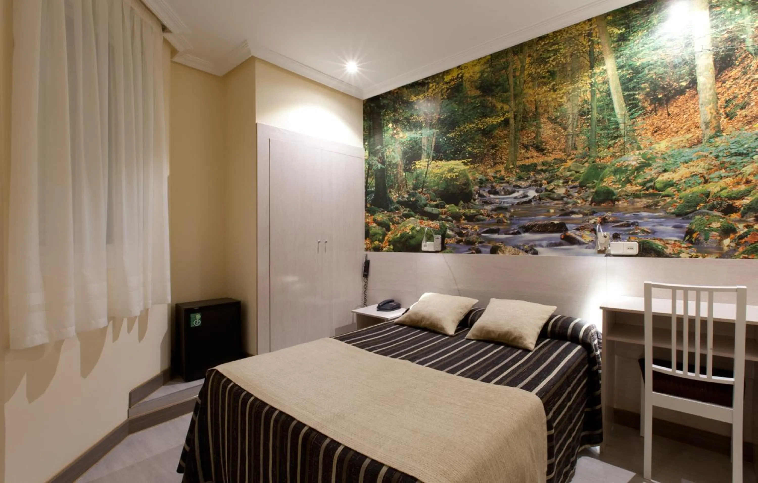 Photo of the whole room, Bed in Hotel Mediodia