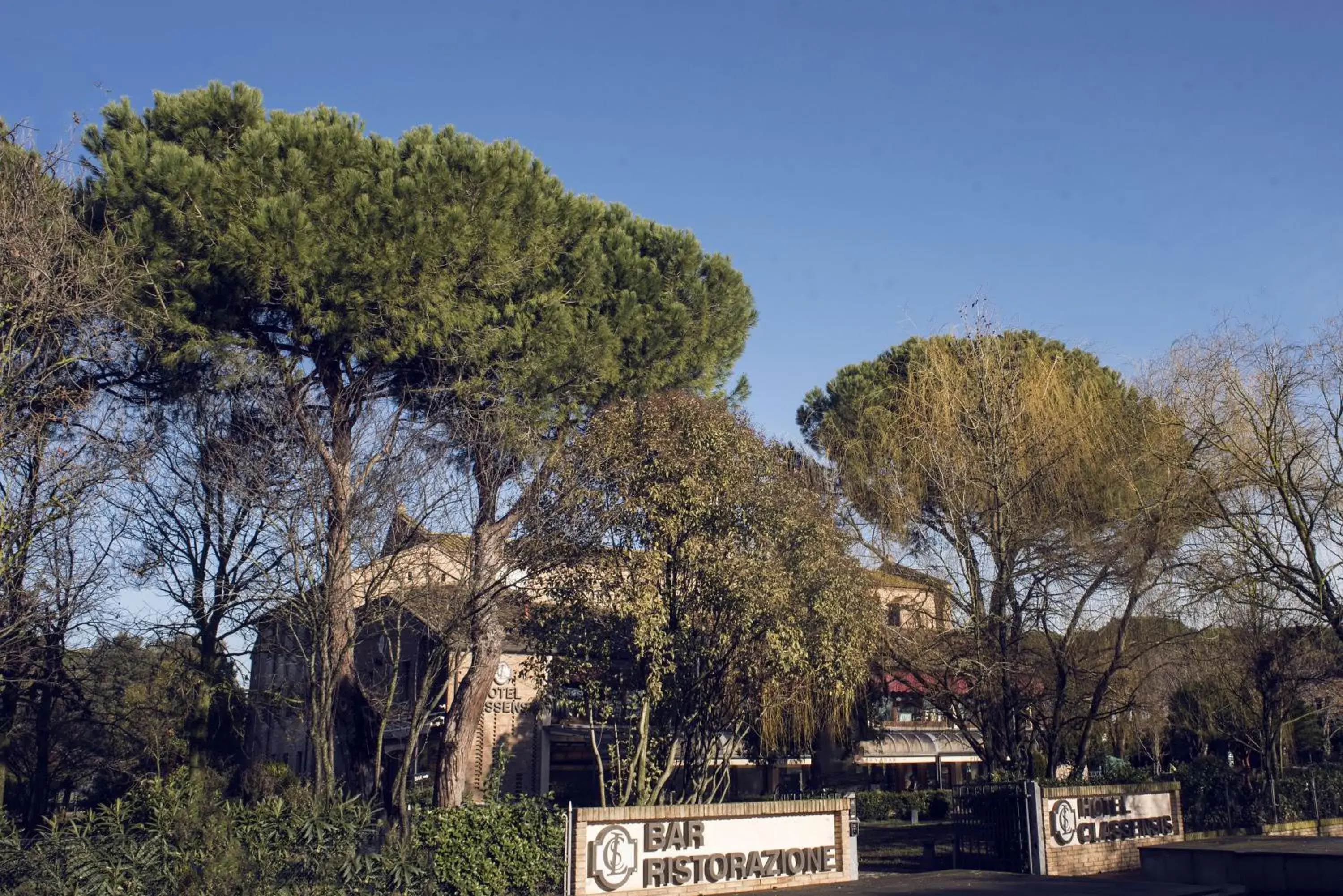 Facade/entrance, Winter in Hotel Classensis