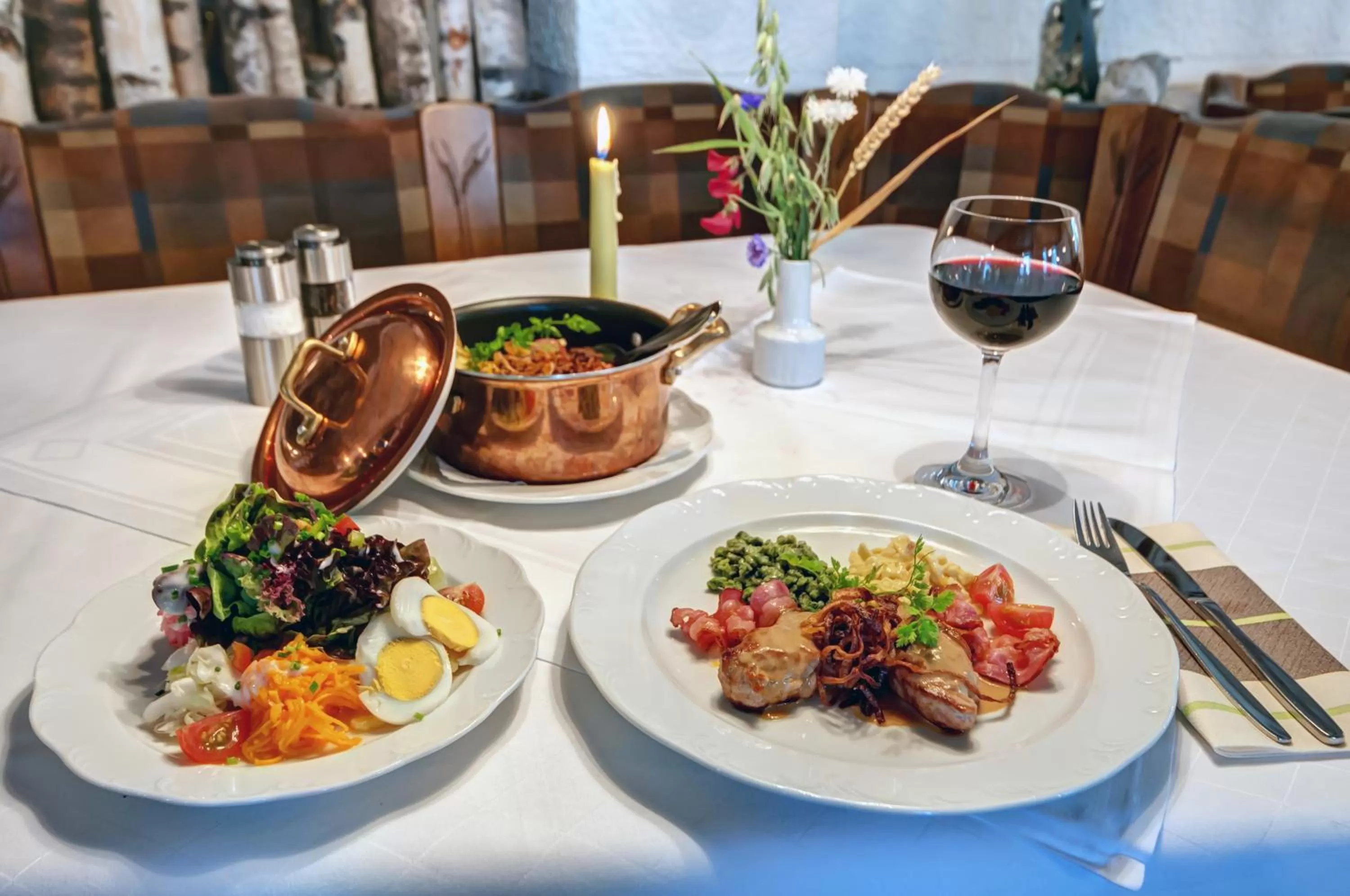 Restaurant/places to eat in Hotel Gasthof Rössle