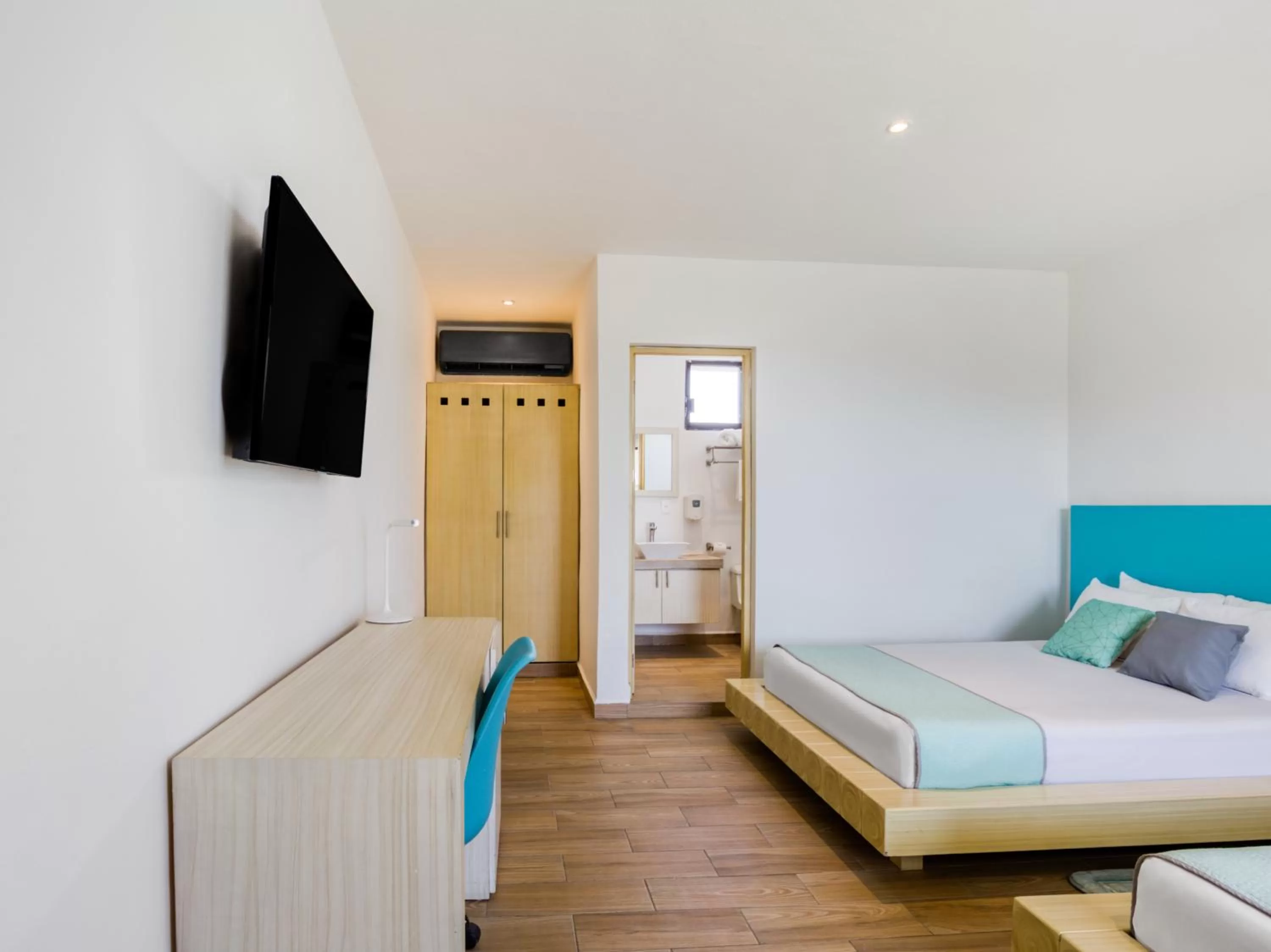 Photo of the whole room, Bed in Hotel Ojo De Agua