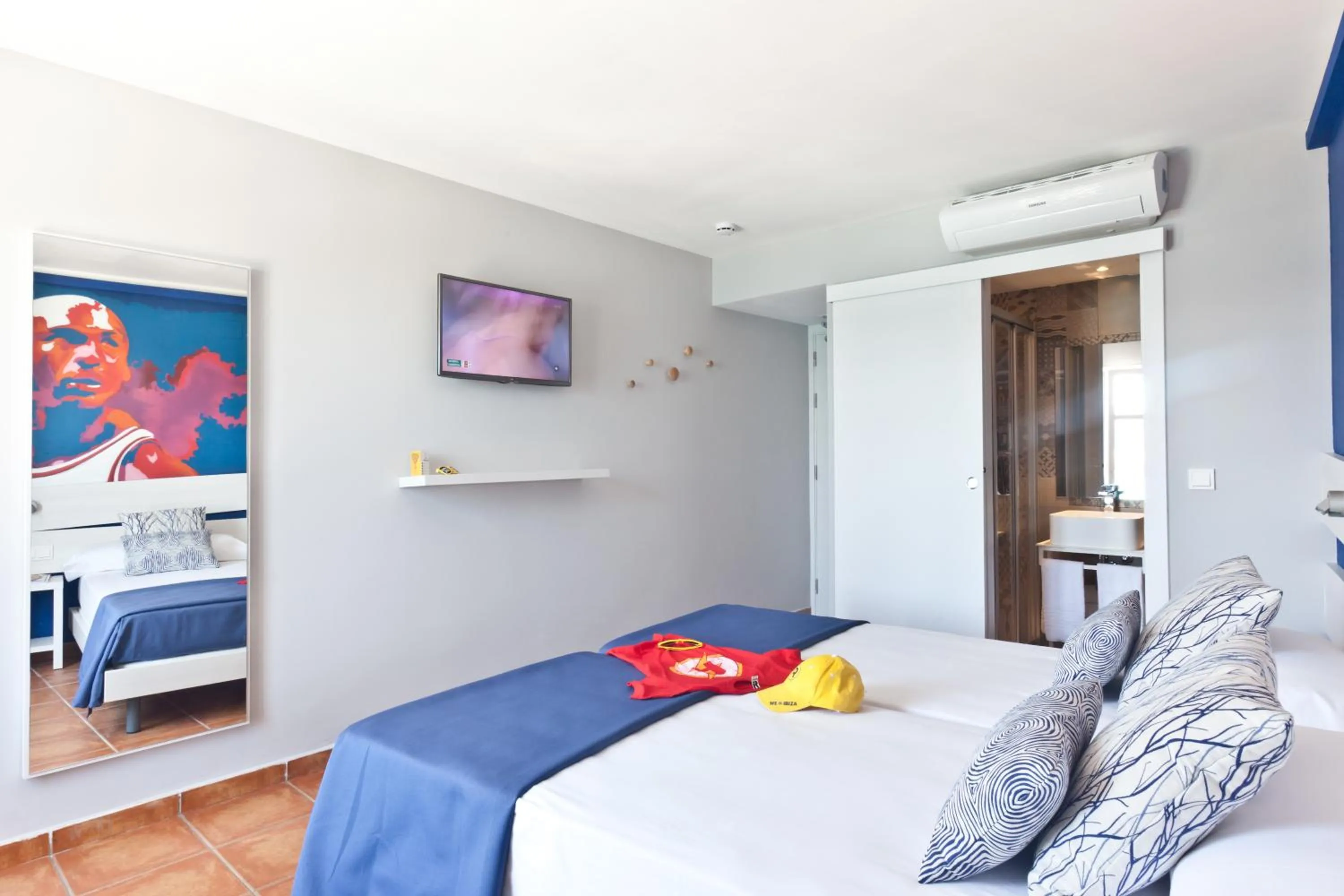 Bed in Ryans La Marina