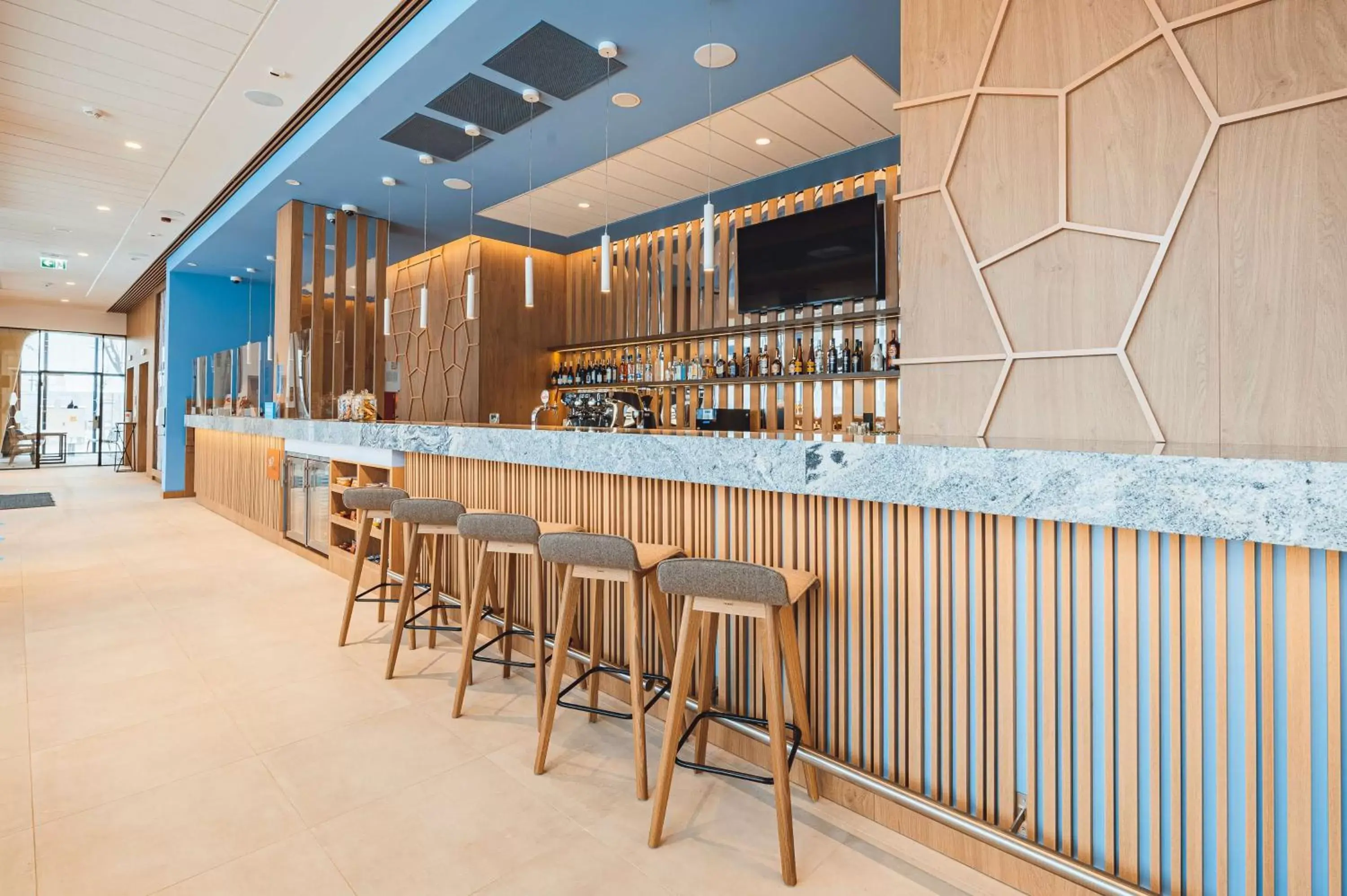 Lounge or bar, Lounge/Bar in Hampton By Hilton Warsaw Reduta