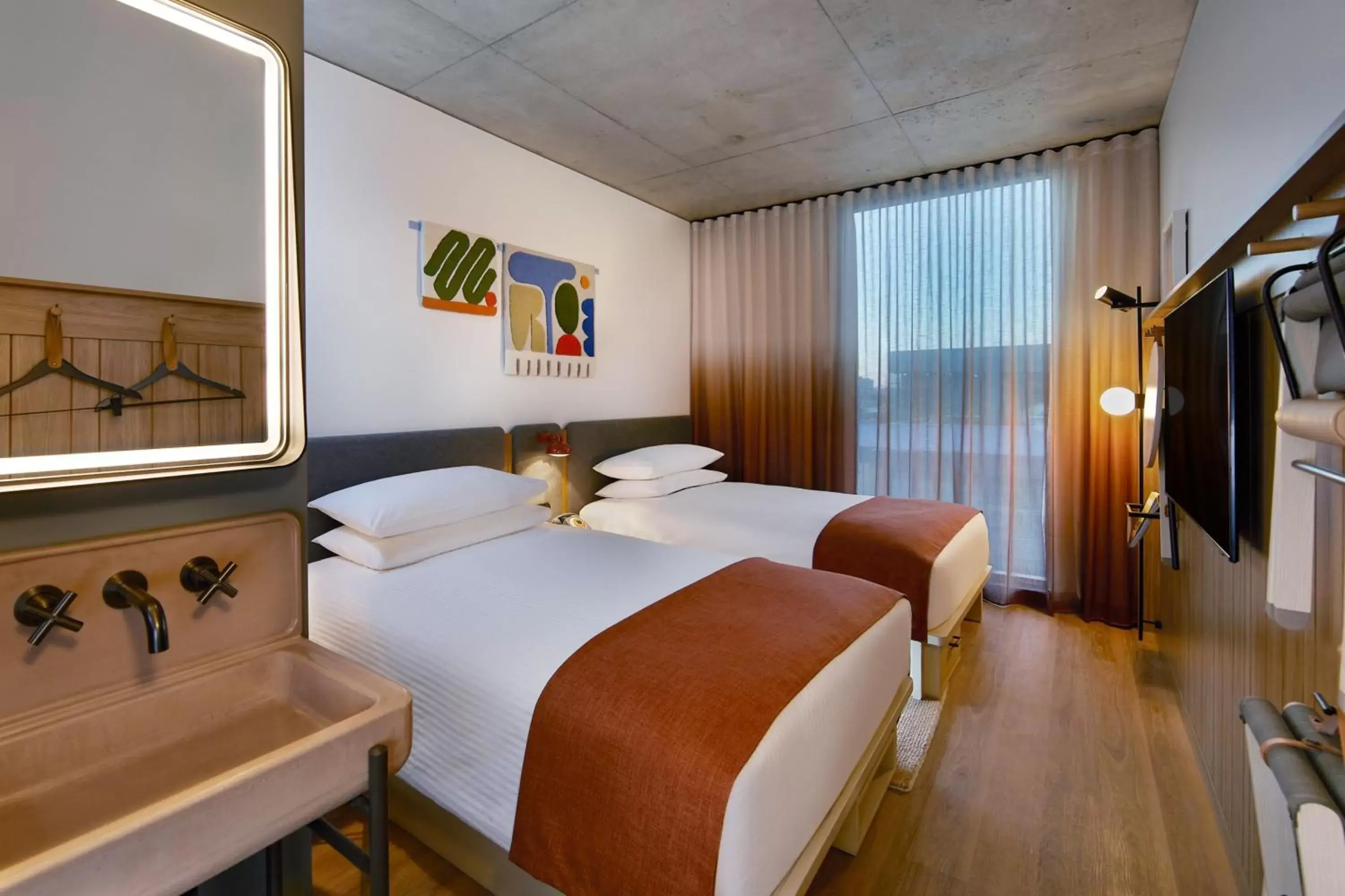 Photo of the whole room, Bed in Moxy Sydney Airport
