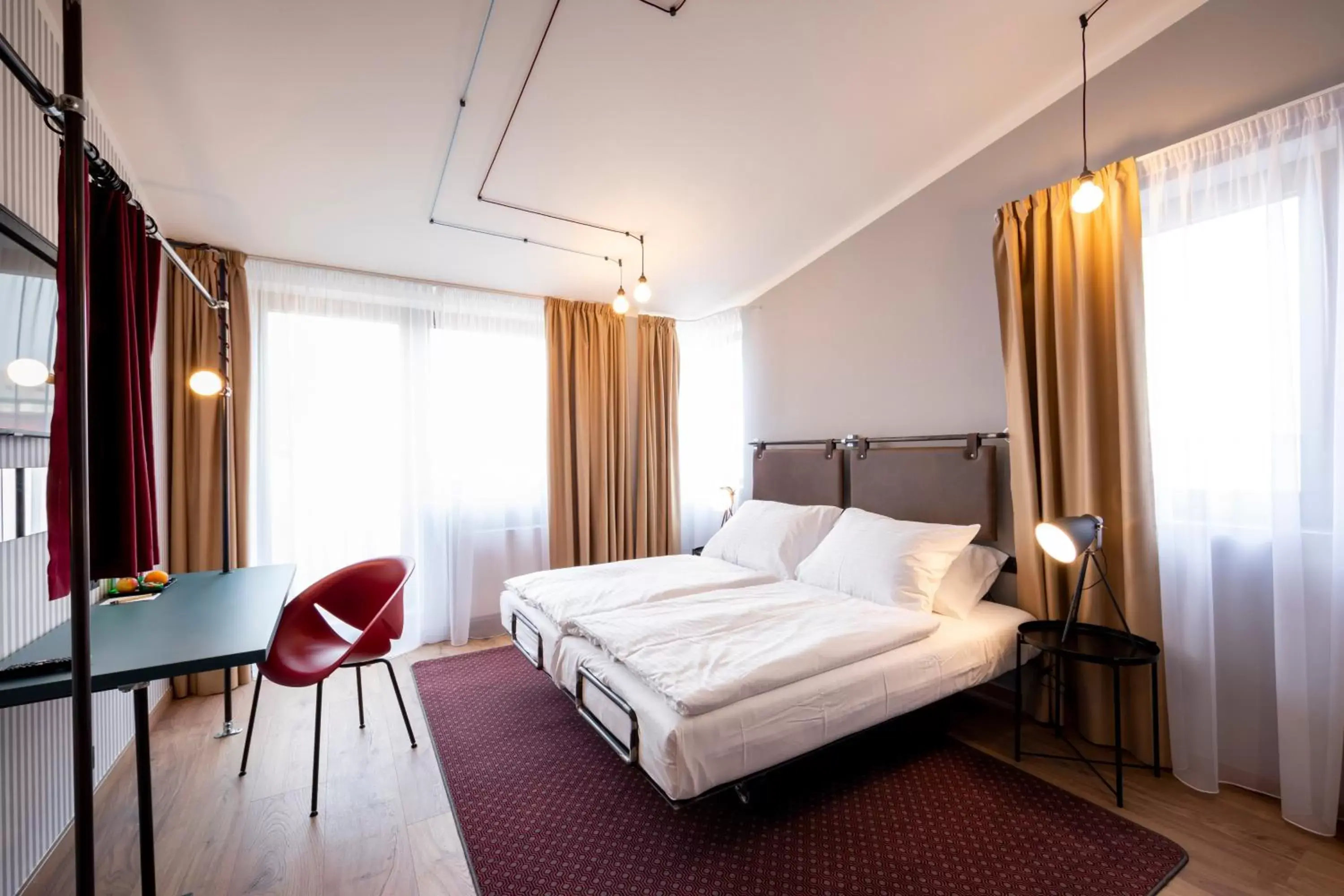 Bedroom, Bed in Miss Sophie's Downtown Bedroom, Bed in Miss Sophie's Downtown