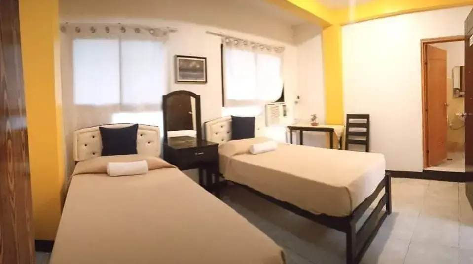 Bed in Amax Inn Cebu