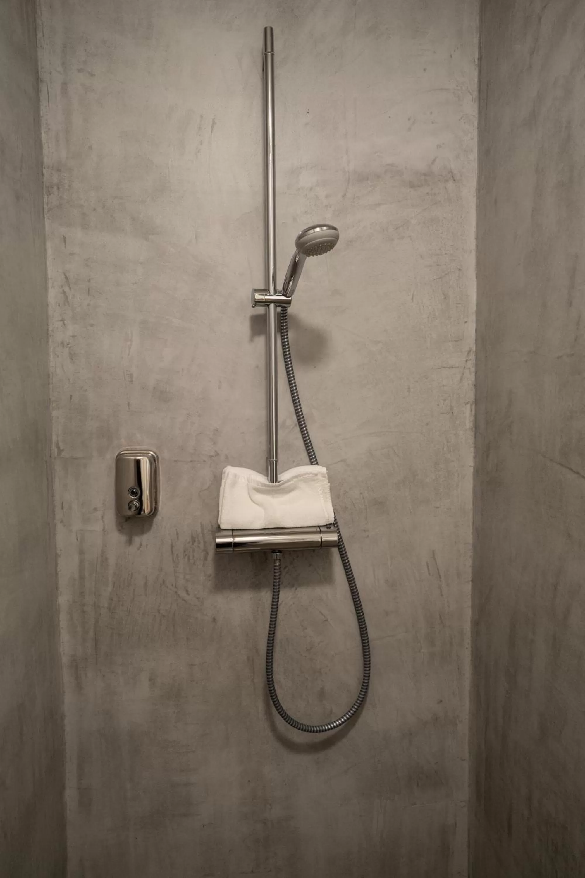 Shower in The Layhead B&B