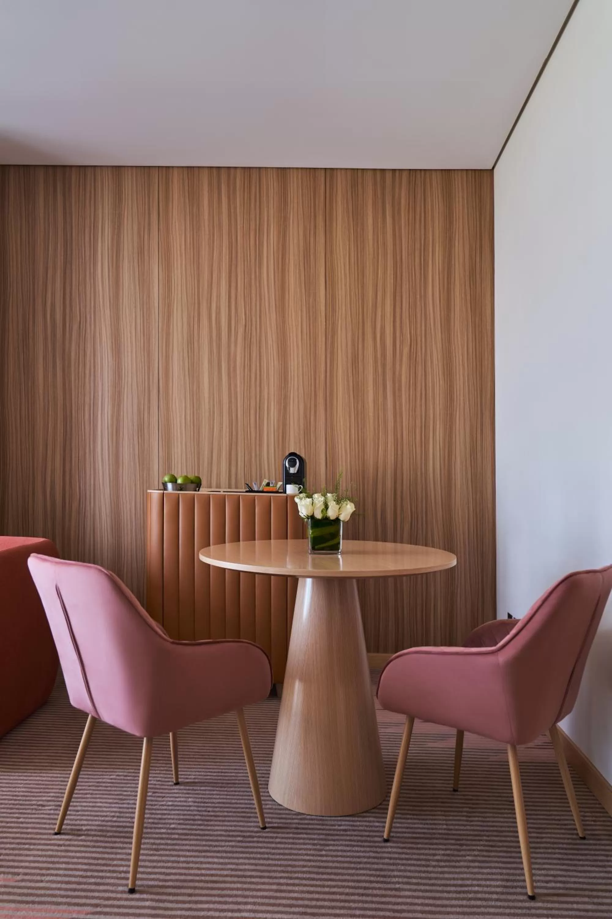 Coffee/tea facilities in Novotel Jumeirah Village Triangle