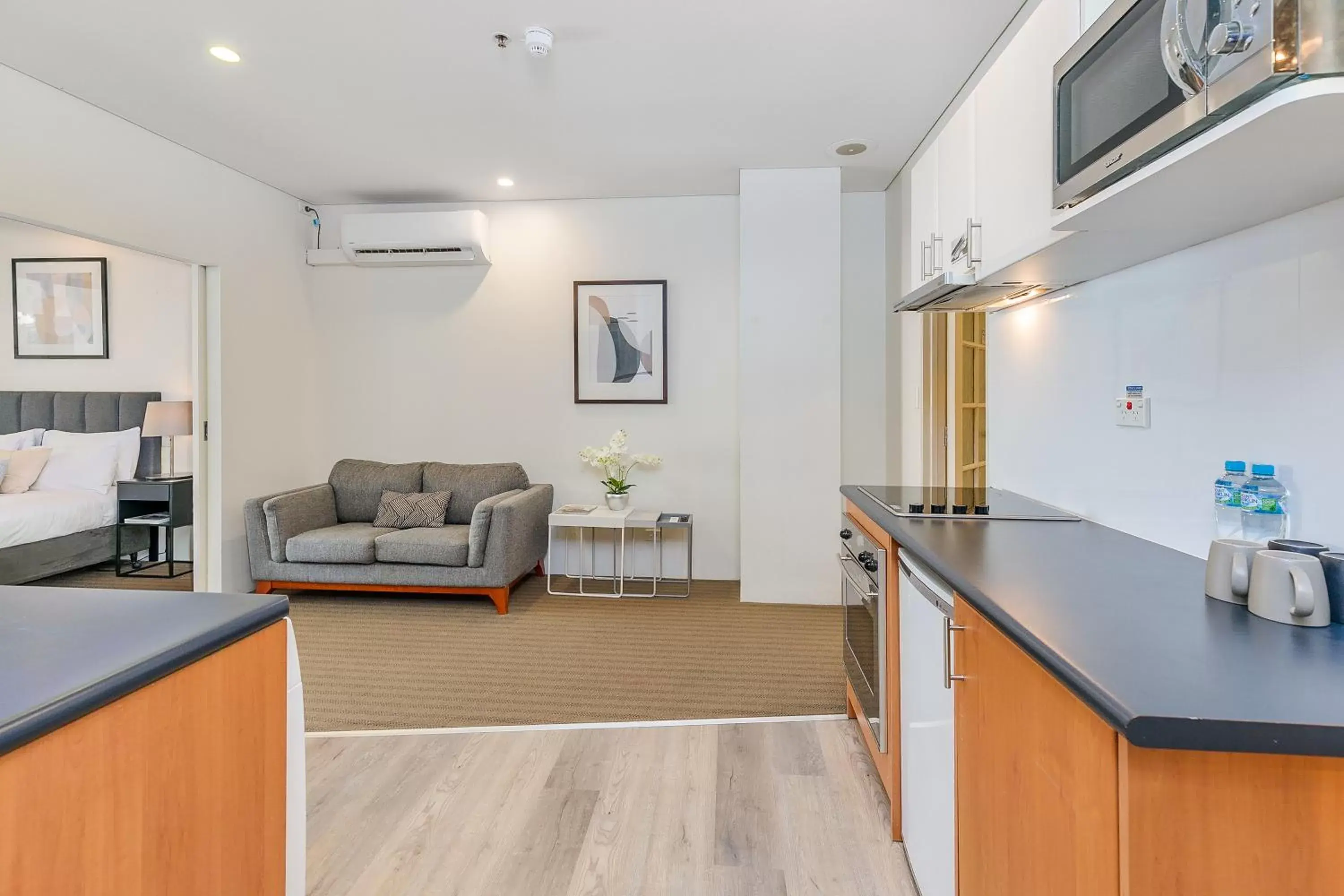 Kitchen or kitchenette, Kitchen/Kitchenette in All Suites Perth