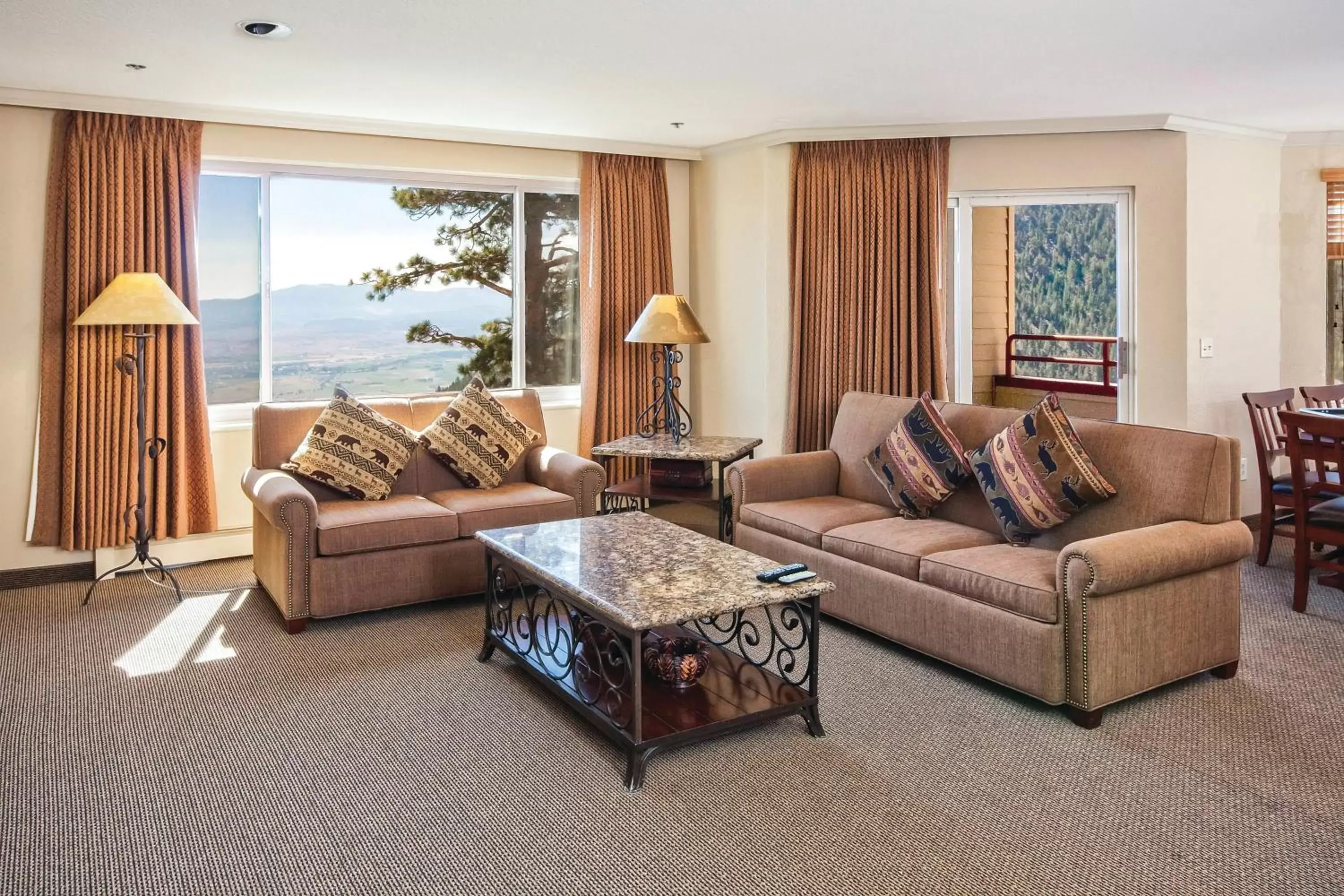 Photo of the whole room, Seating Area in Holiday Inn Club Vacations - Tahoe Ridge Resort, an IHG Hotel