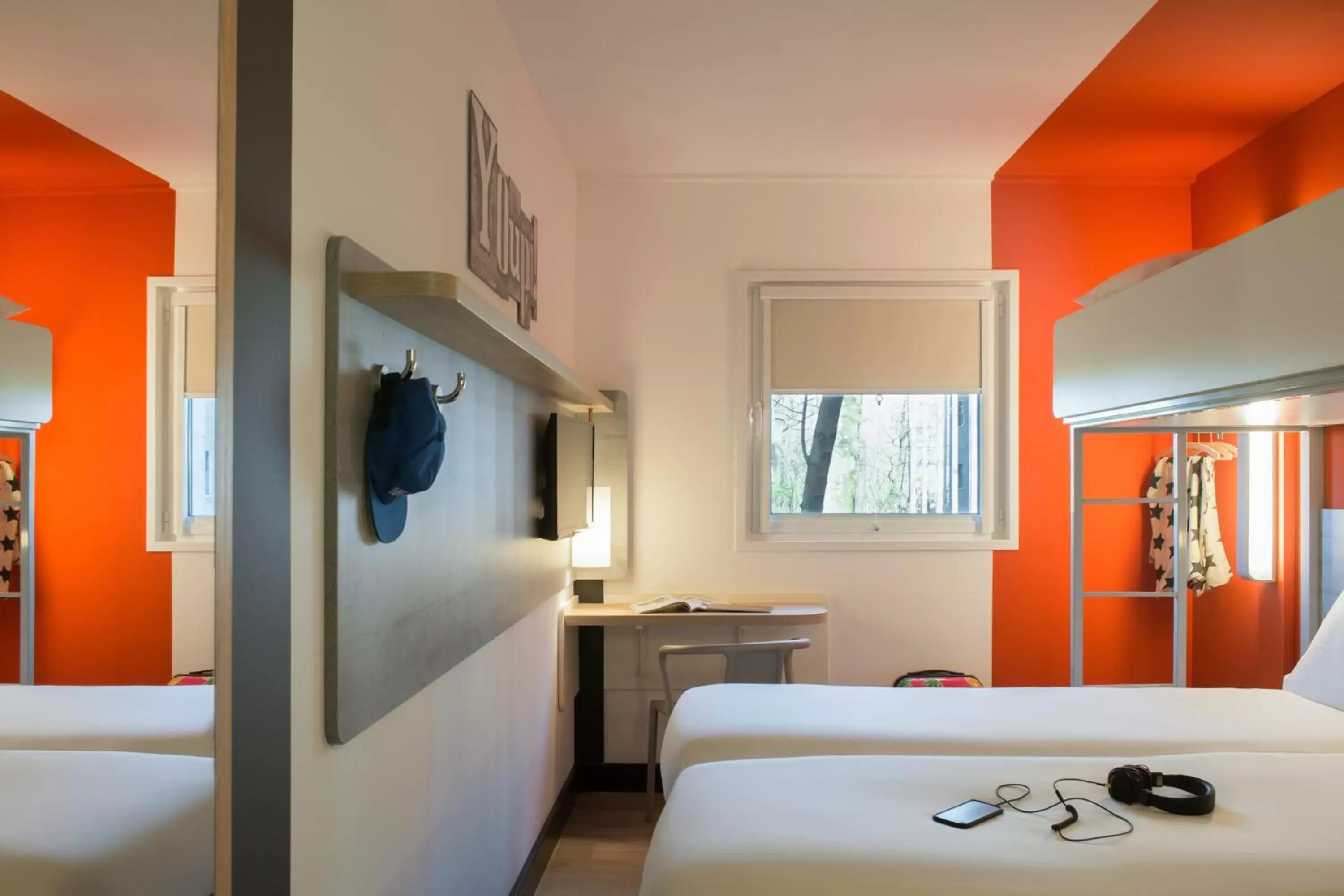 Photo of the whole room in ibis budget Amsterdam Airport