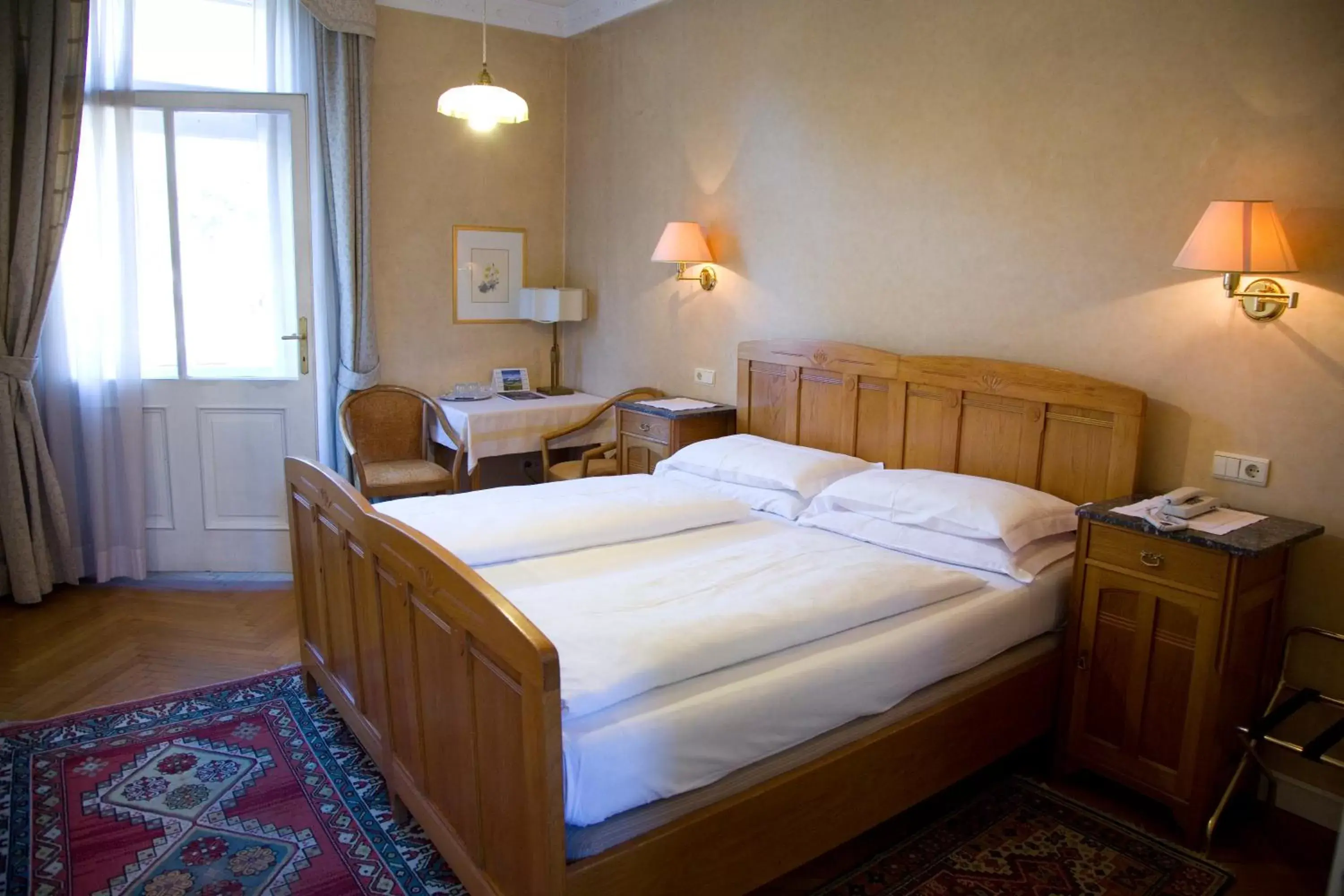 Bed in Hotel Villa Westend