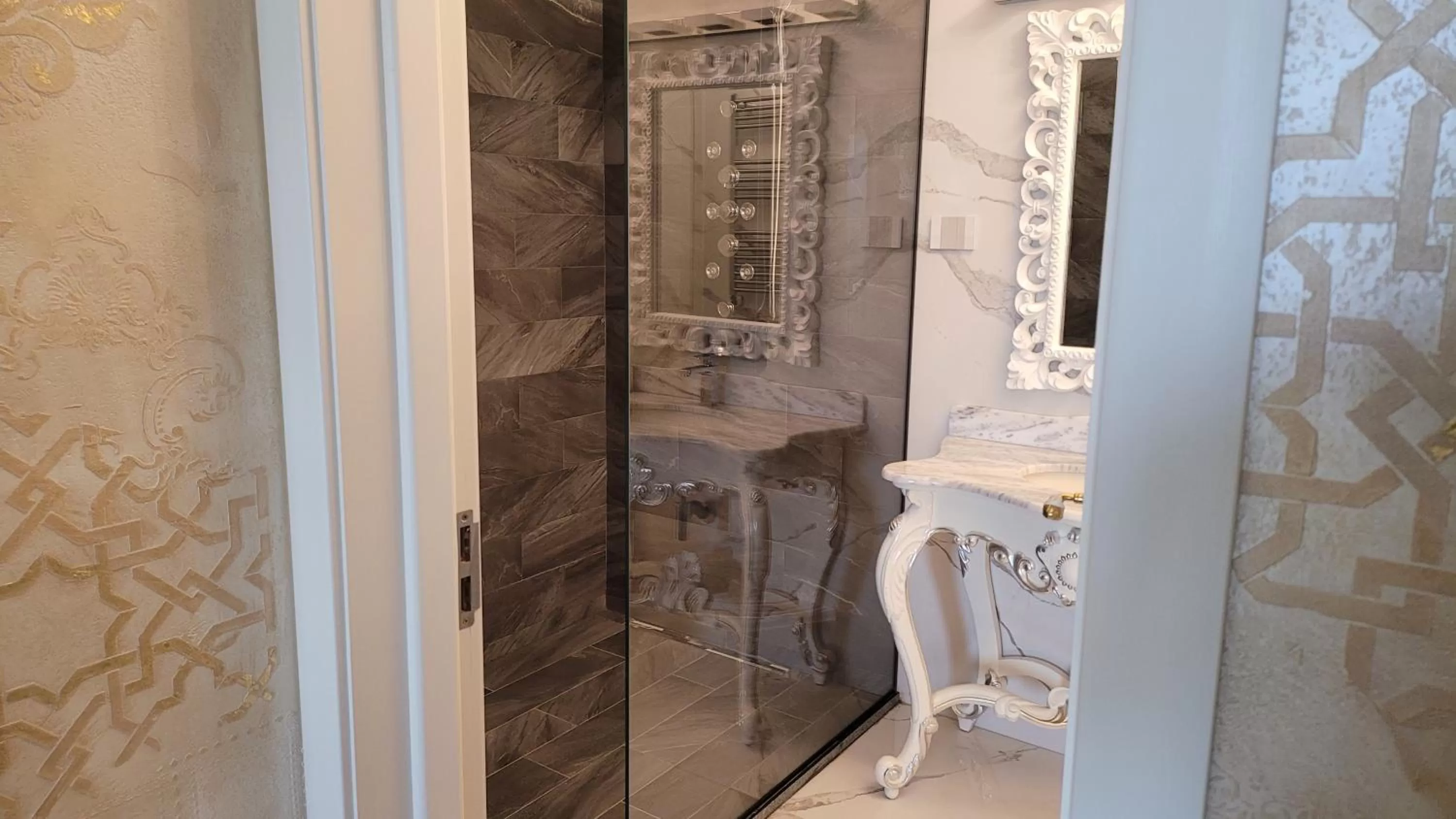 Bathroom in Terrace Suites Iasi