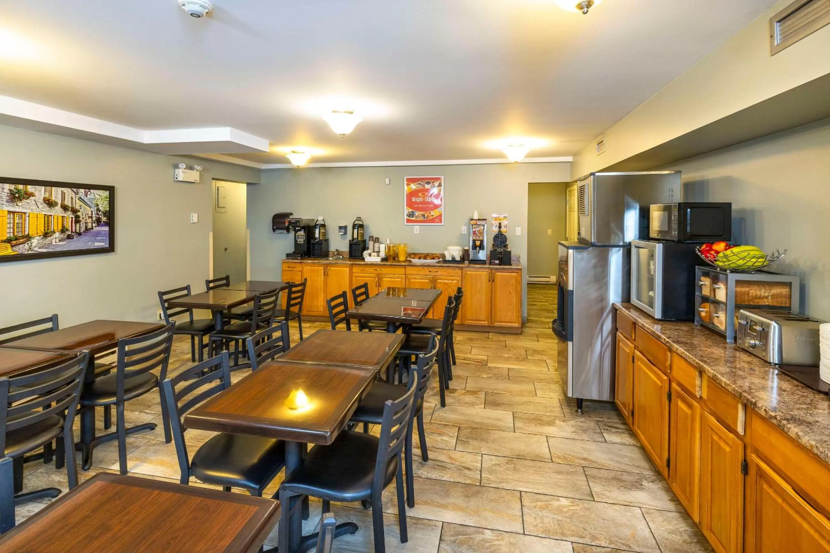 Breakfast in Econo Lodge Miramichi