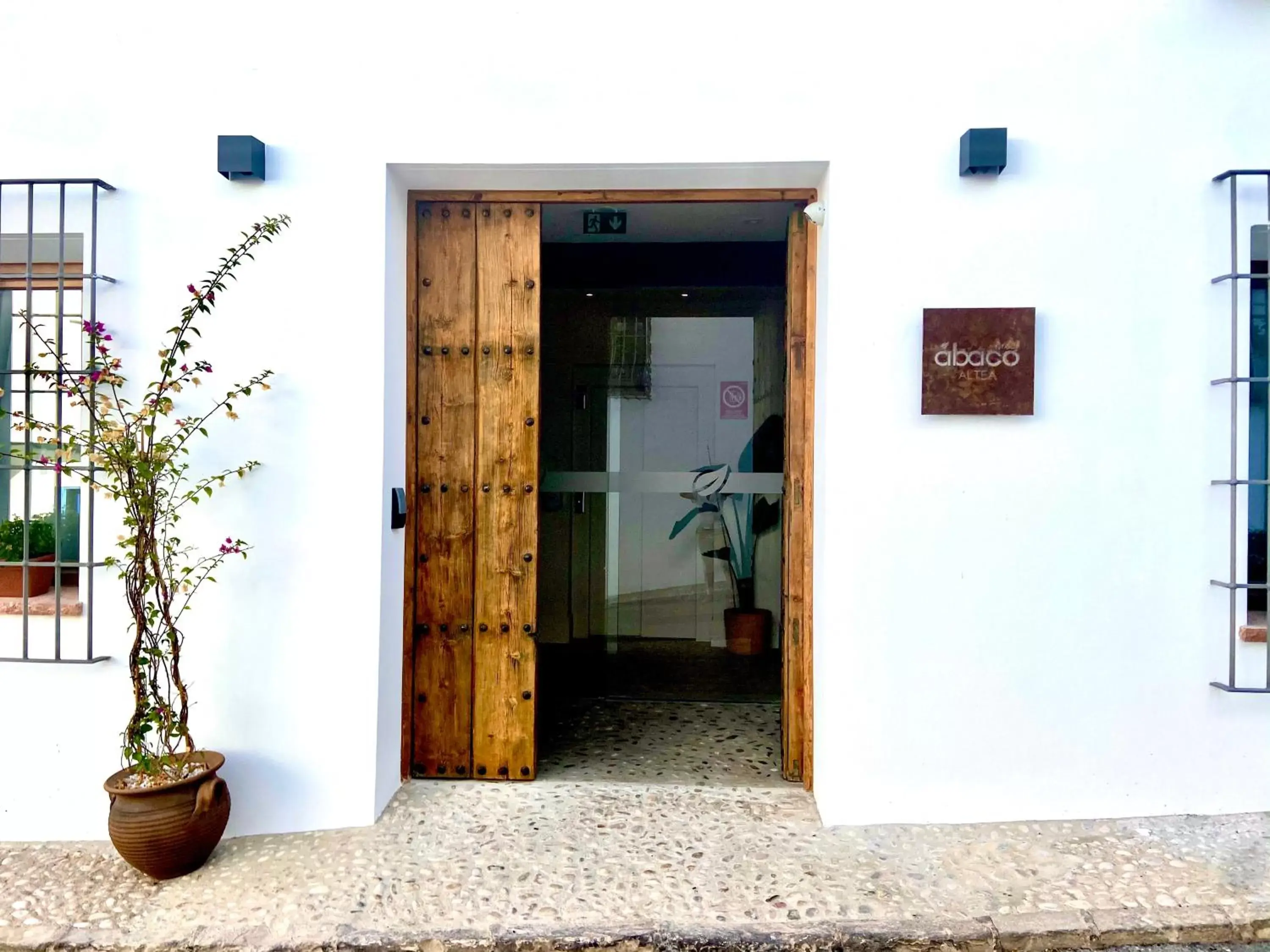 Facade/entrance in Hotel Abaco Altea