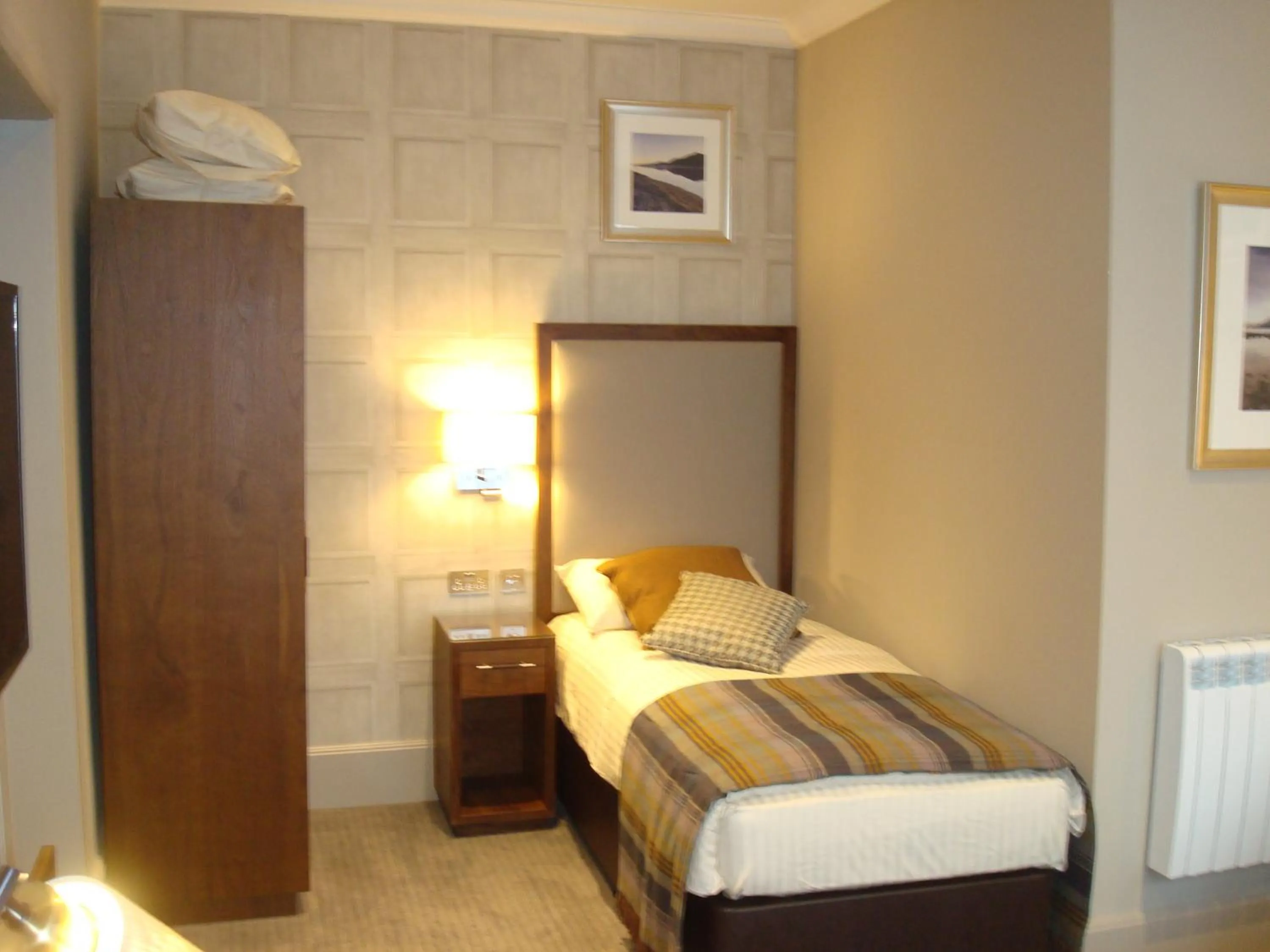 Bed in Cruachan Hotel