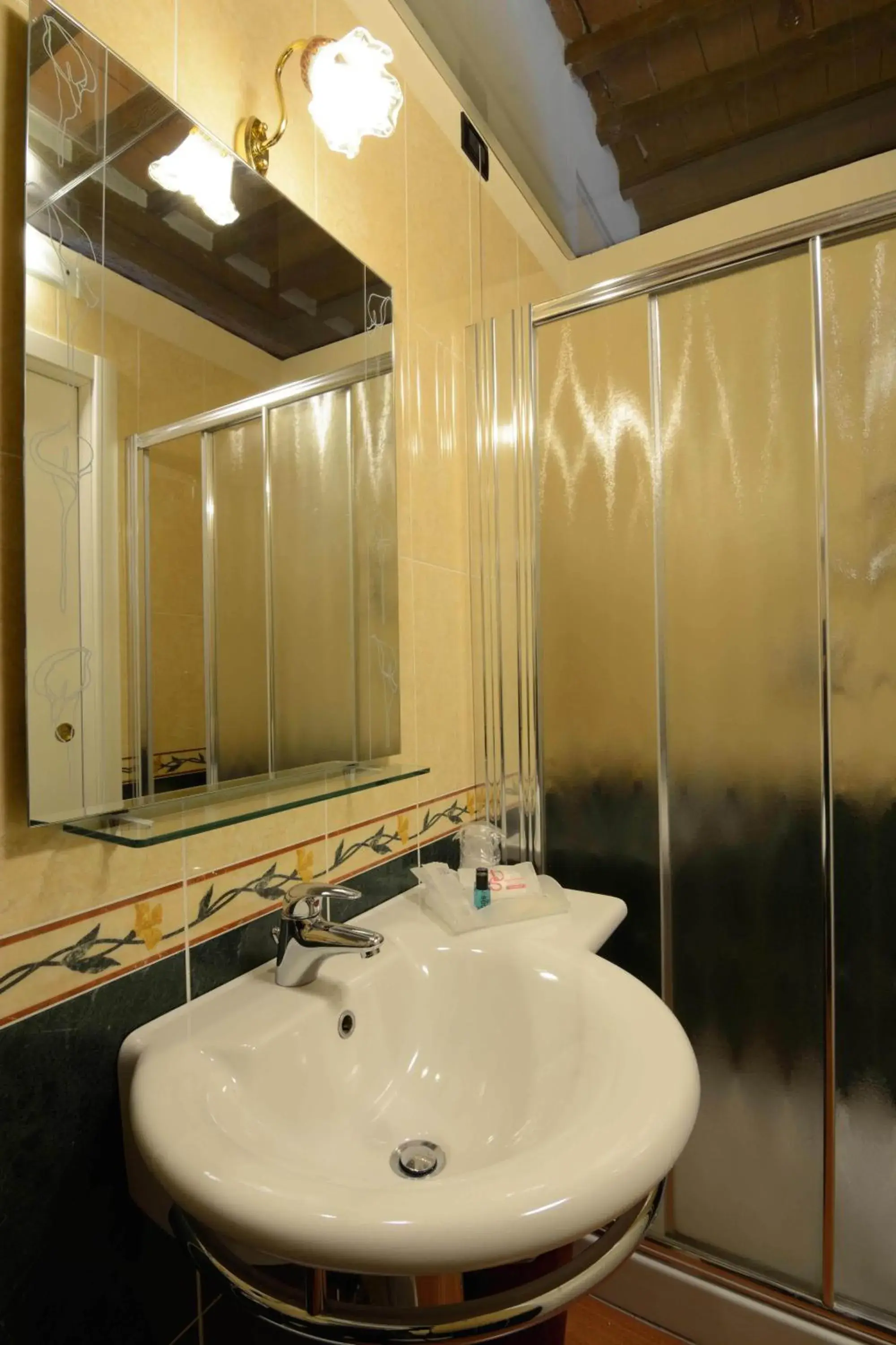 Bathroom in Hotel Di Stefano