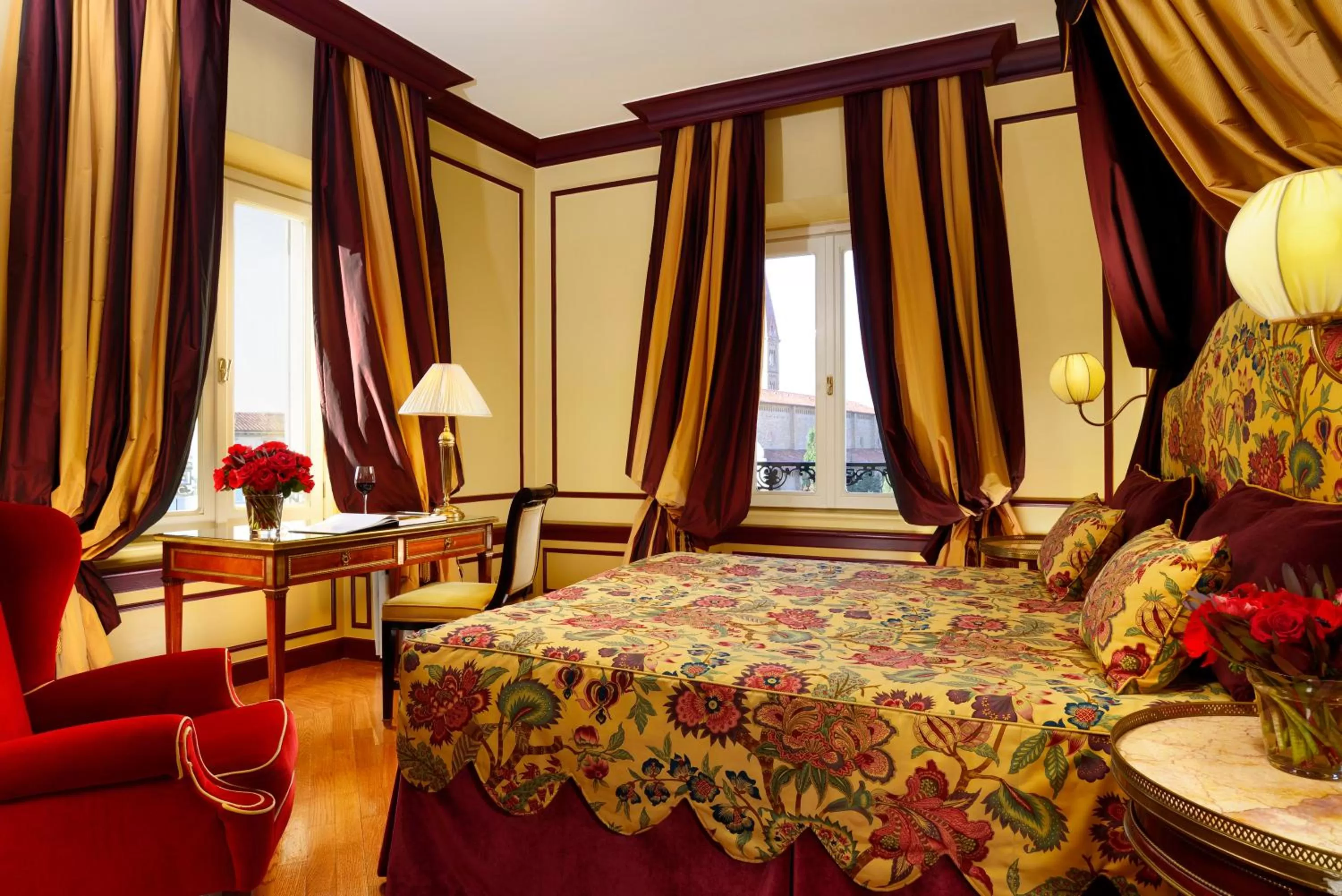 Superior Double Room with View in Santa Maria Novella - WTB Hotels