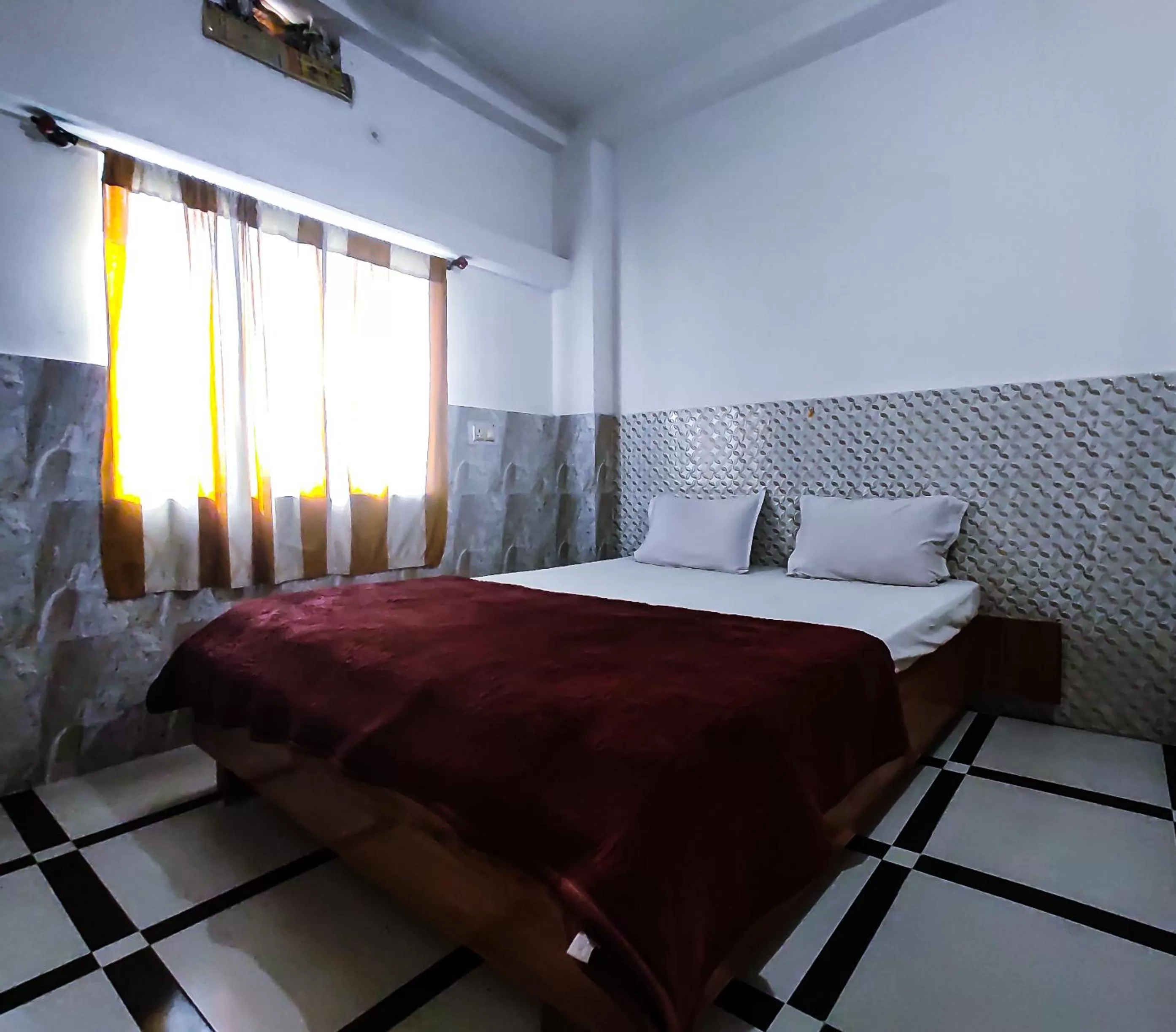 Bedroom, Bed in Hotel Vijay