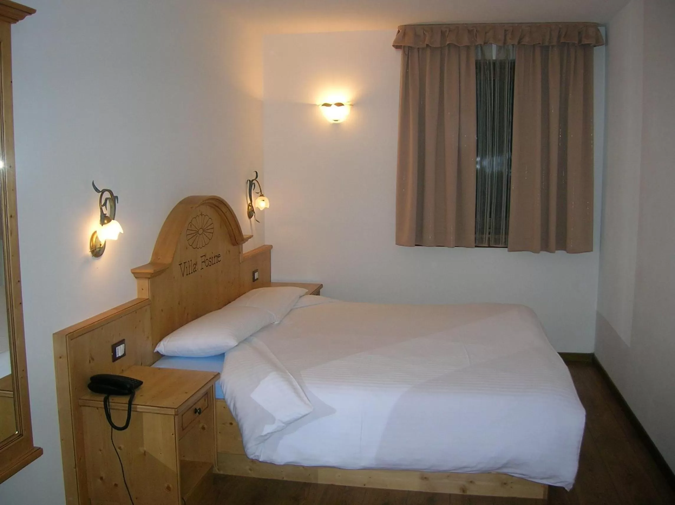 Photo of the whole room, Bed in Hotel Villa Fosine