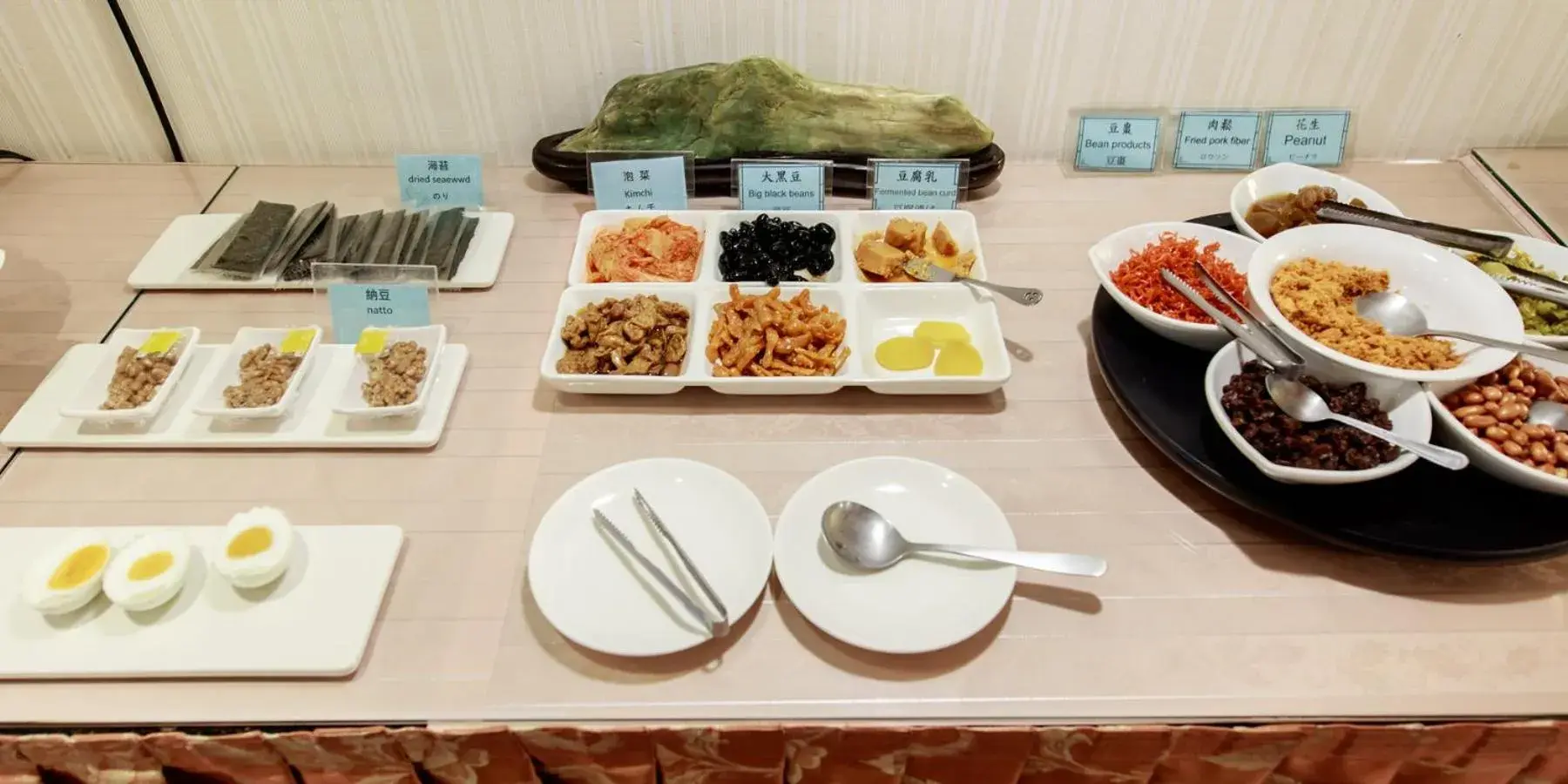 Buffet breakfast in Chungli Business Hotel