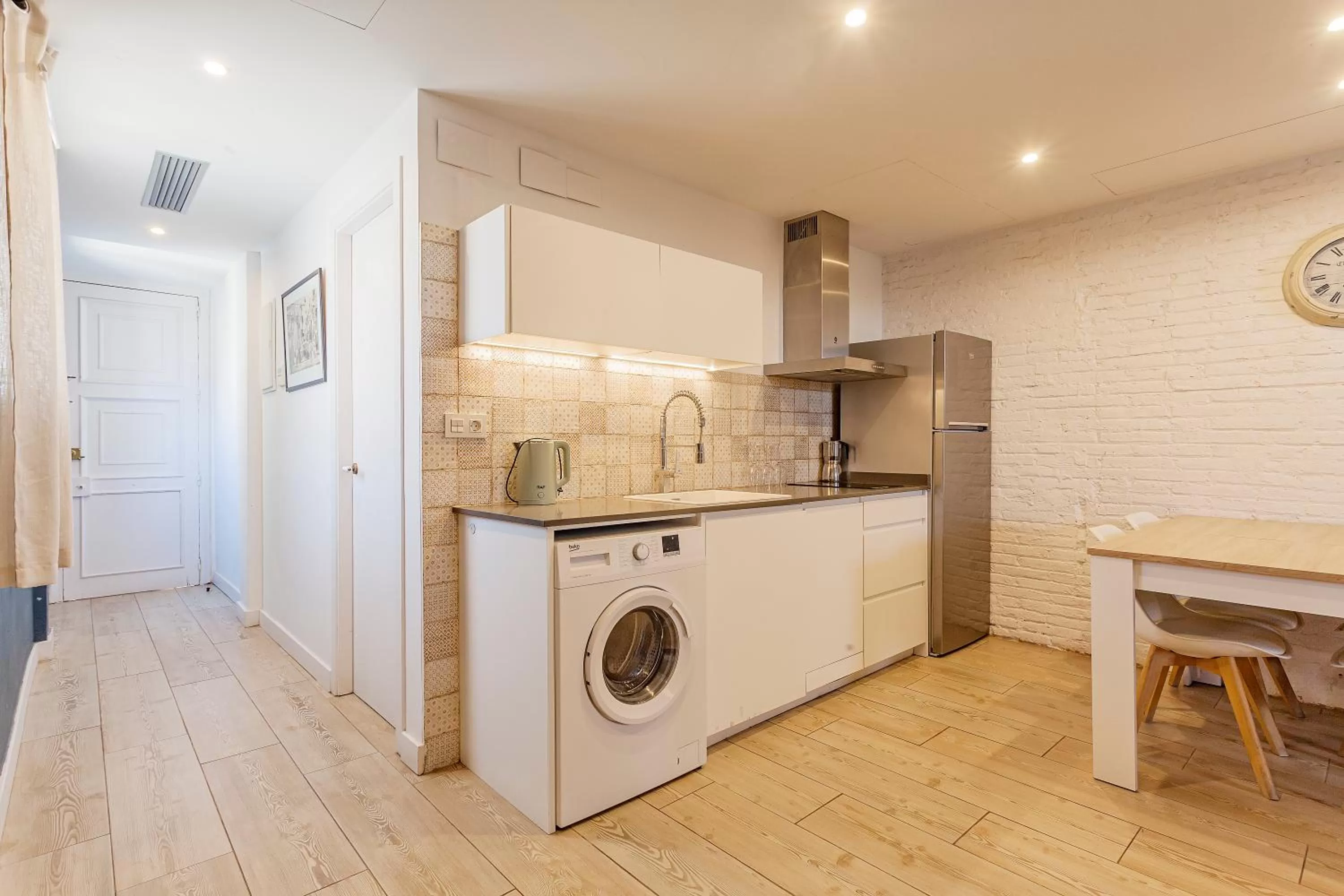 Kitchen or kitchenette in Bird House