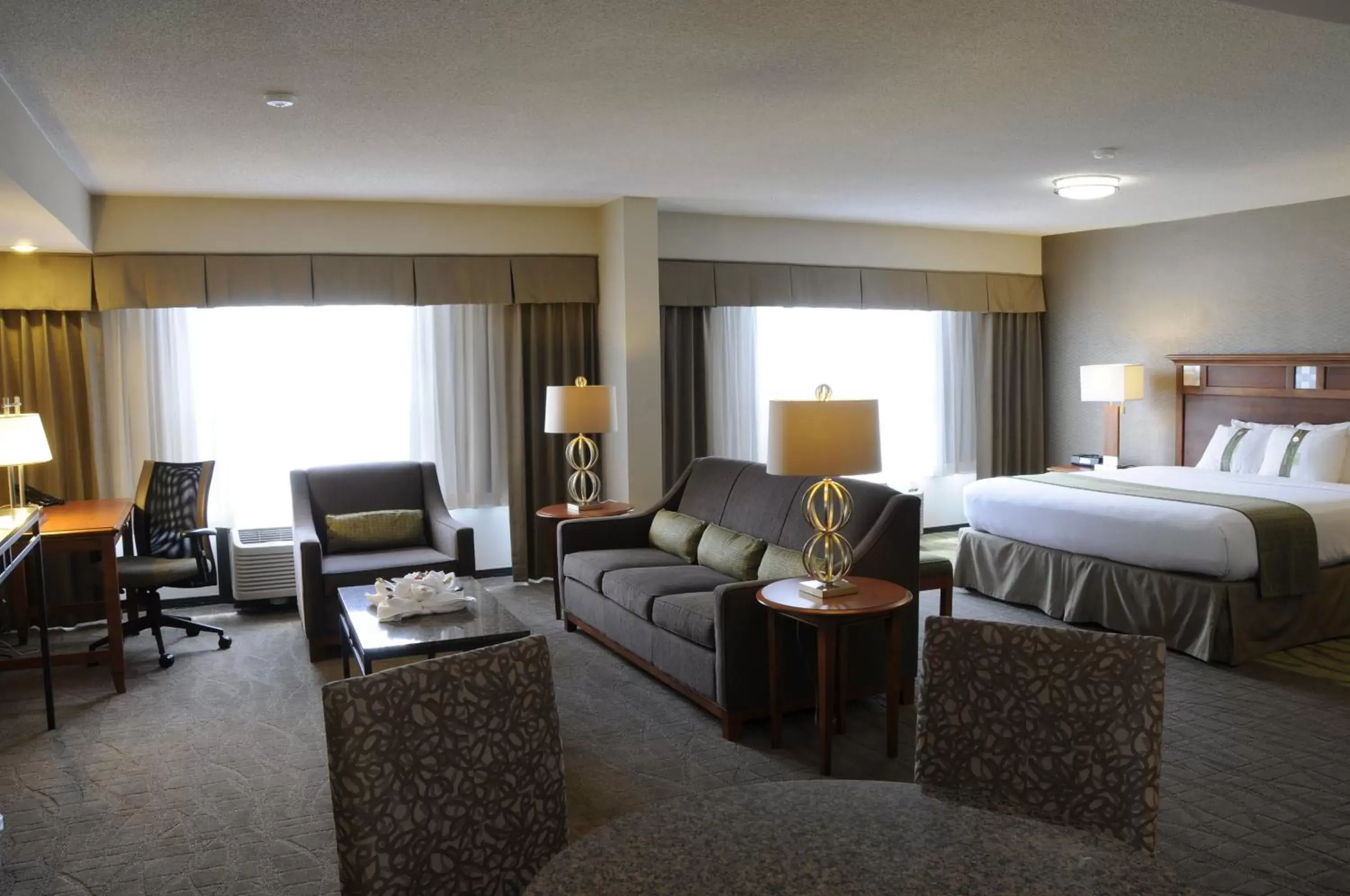 Photo of the whole room in Holiday Inn Columbia East-Jessup, an IHG Hotel