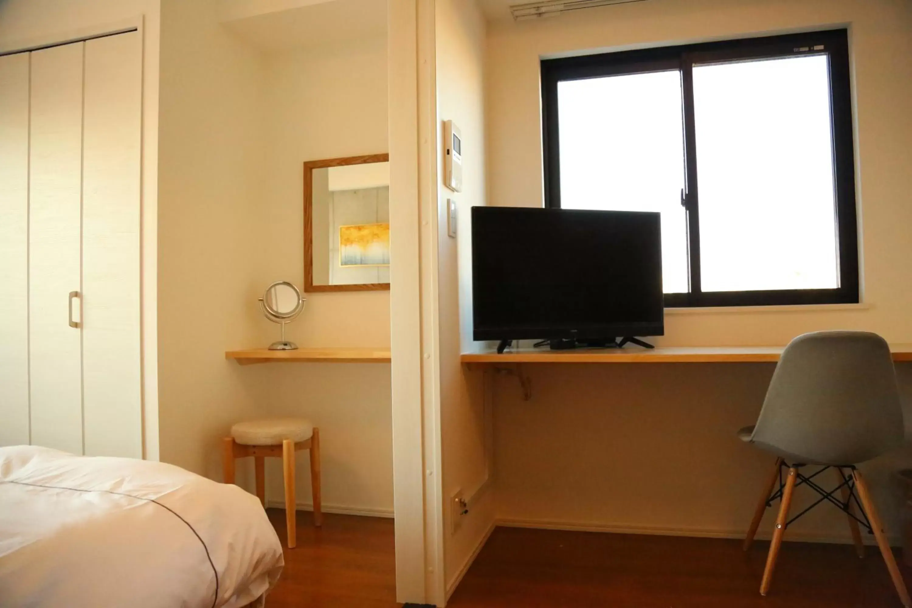 Communal lounge/ TV room, Bed in Yoshitsuki kaku - Yoshitsuki Apart Hotel Communal lounge/ TV room, Bed in Yoshitsuki kaku - Yoshitsuki Apart Hotel