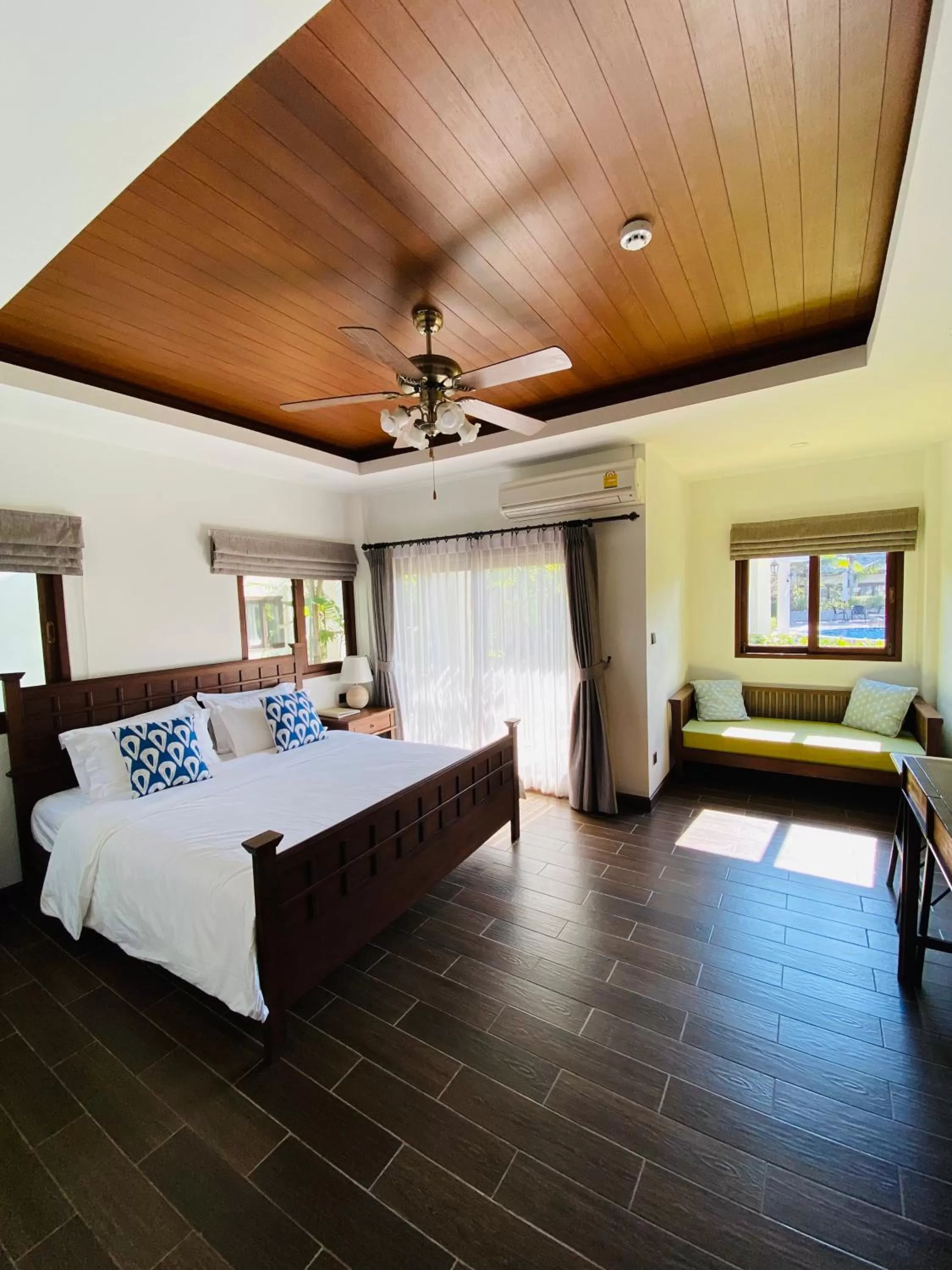 Photo of the whole room, Bed in Lanna Deer Resort Chiang Mai