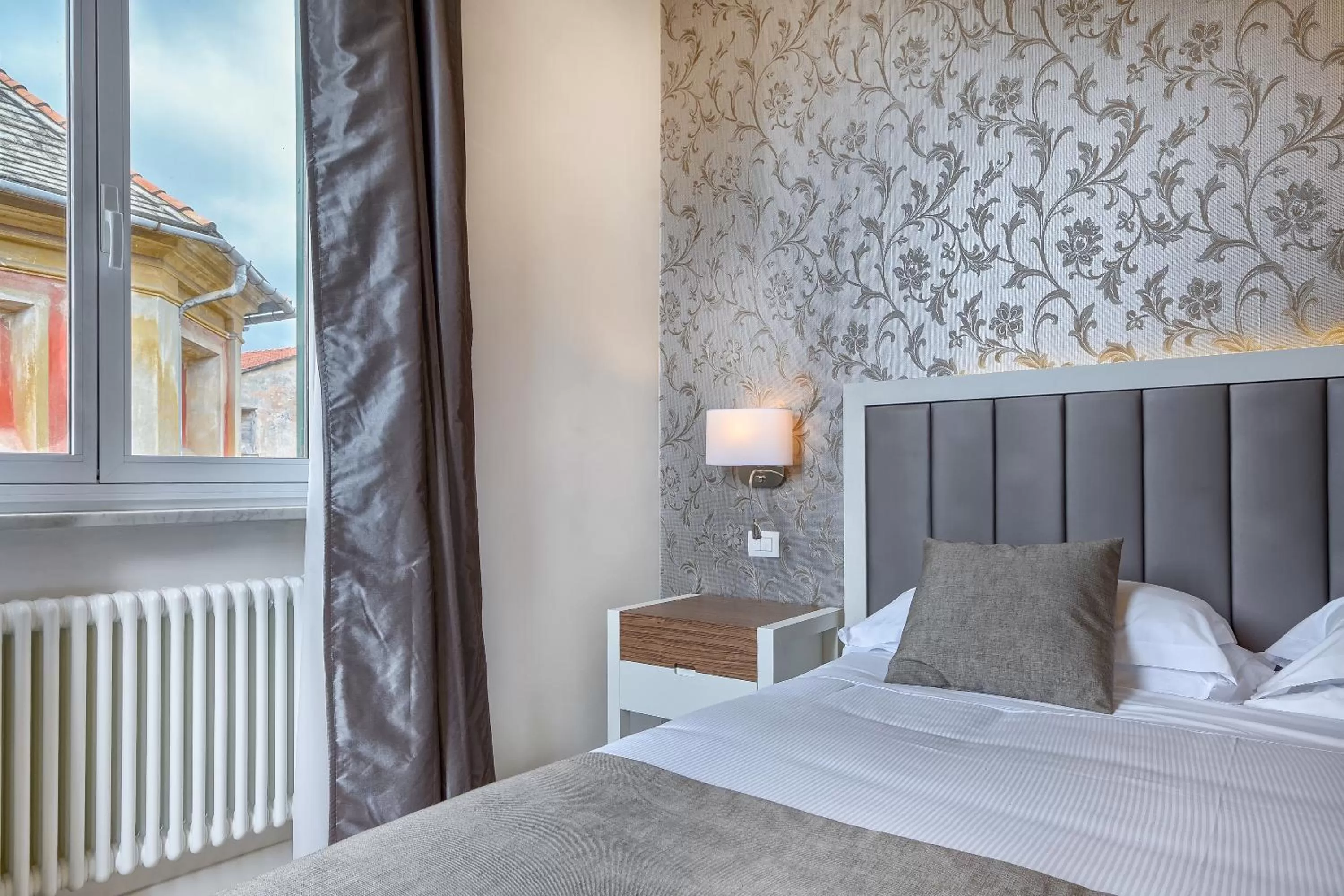 Bed in Hotel Monte Rosa