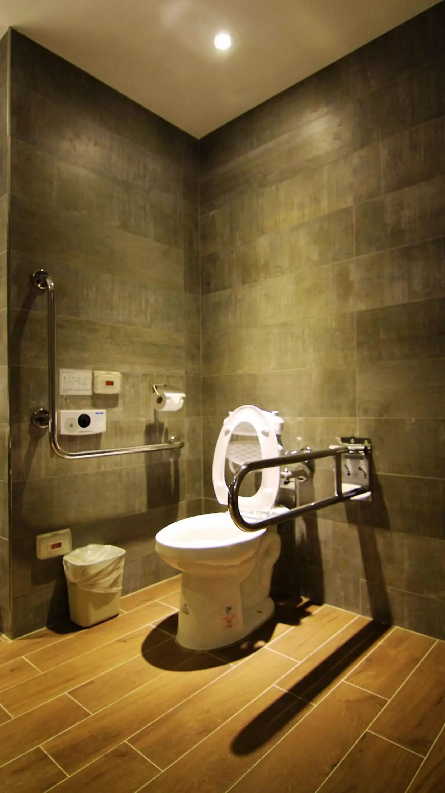 Toilet, Bathroom in Hotel R14