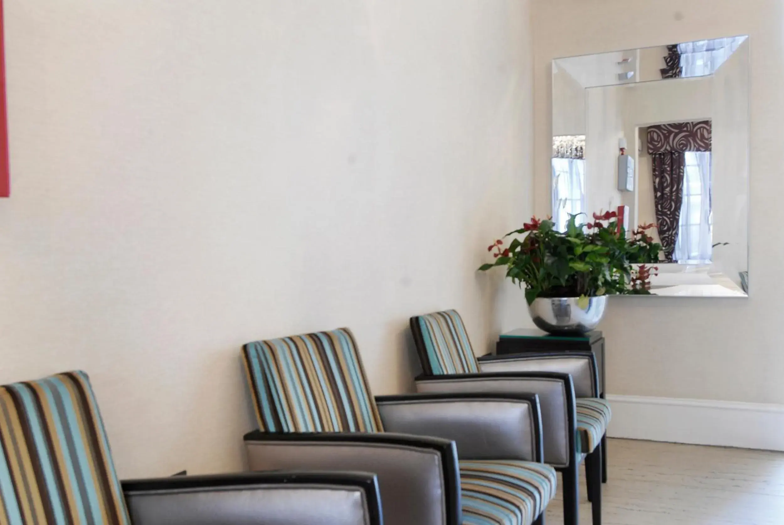 Seating area, Lobby/Reception in Astors Belgravia