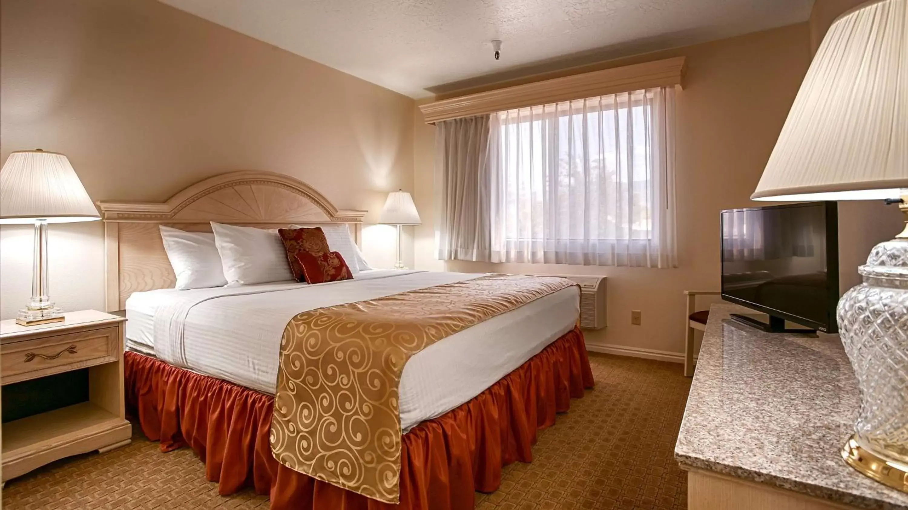 Photo of the whole room, Bed in Best Western Inn Tooele