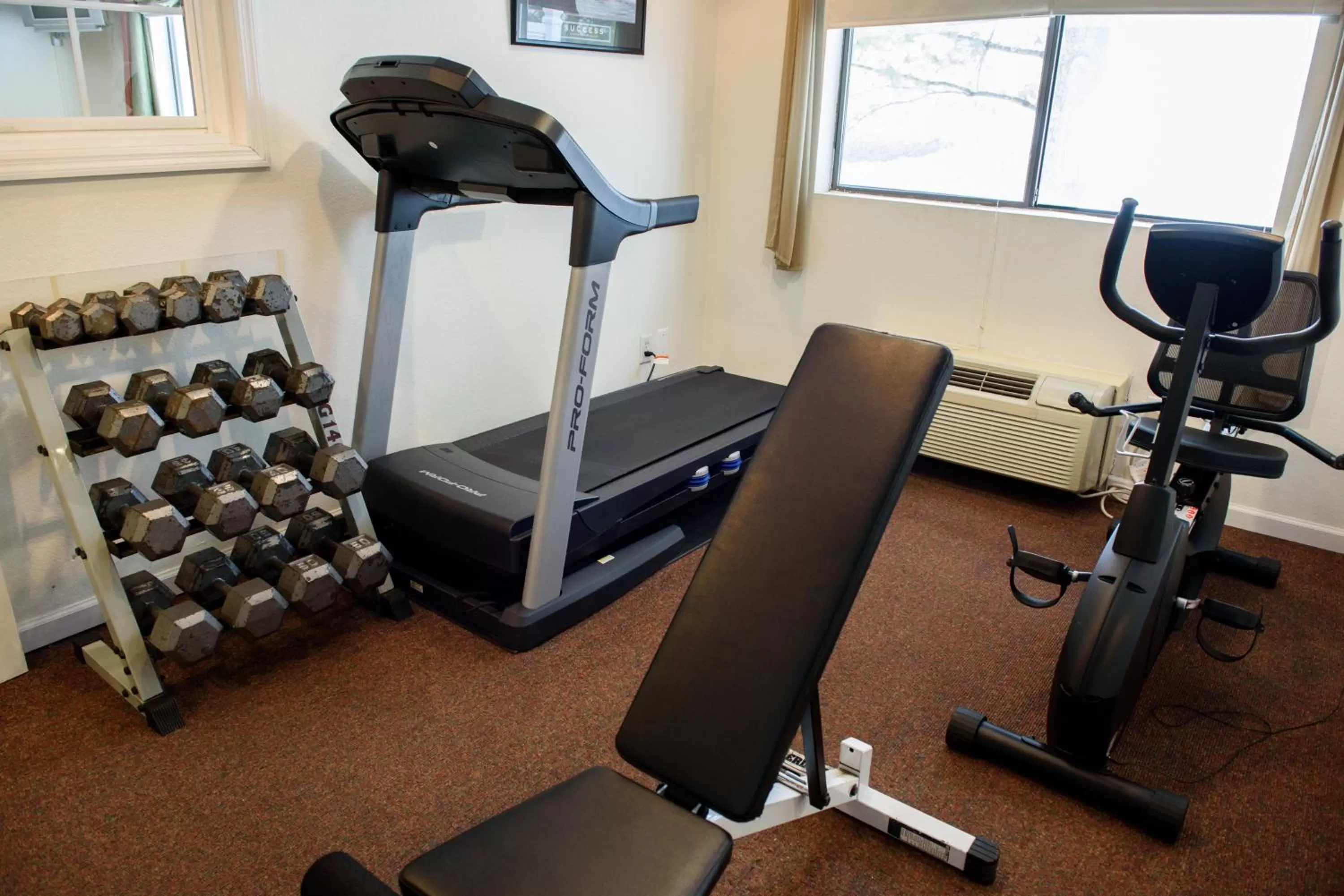Fitness centre/facilities in Americas Best Value Inn New Paltz