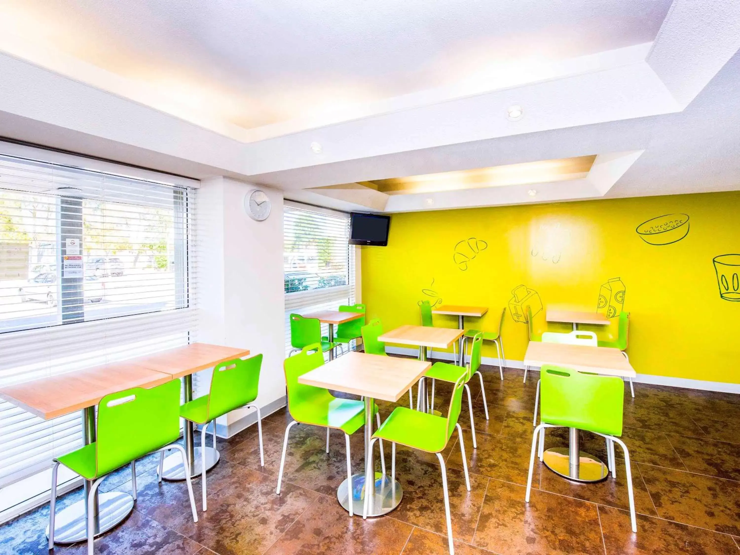 Property building, Restaurant/Places to Eat in ibis Budget - Newcastle