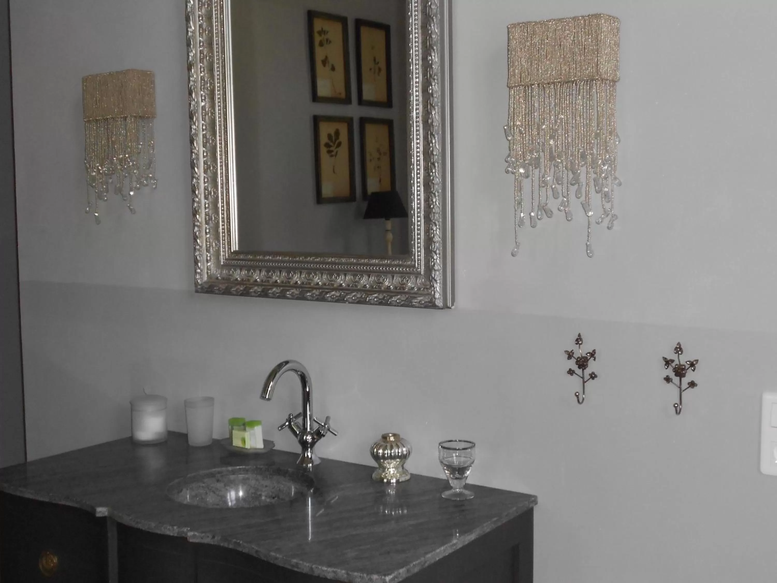 Decorative detail in Domaine Le Castelet