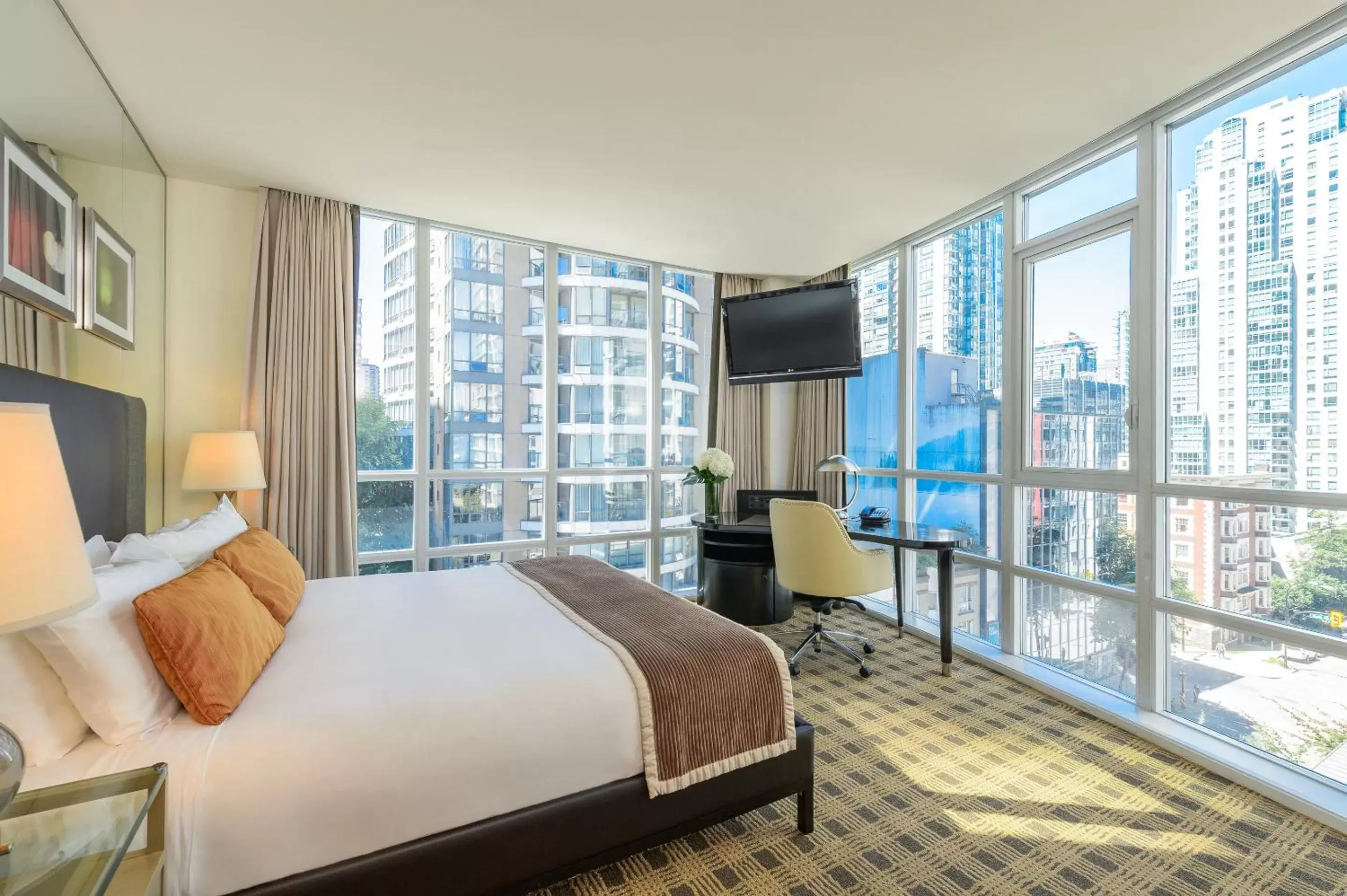 Premium Corner Room in Loden Vancouver