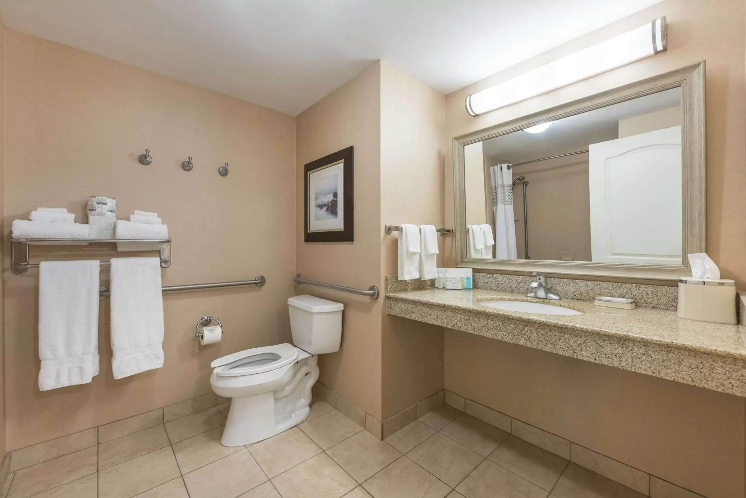 Bathroom in Hampton Inn & Suites by Hilton Moncton