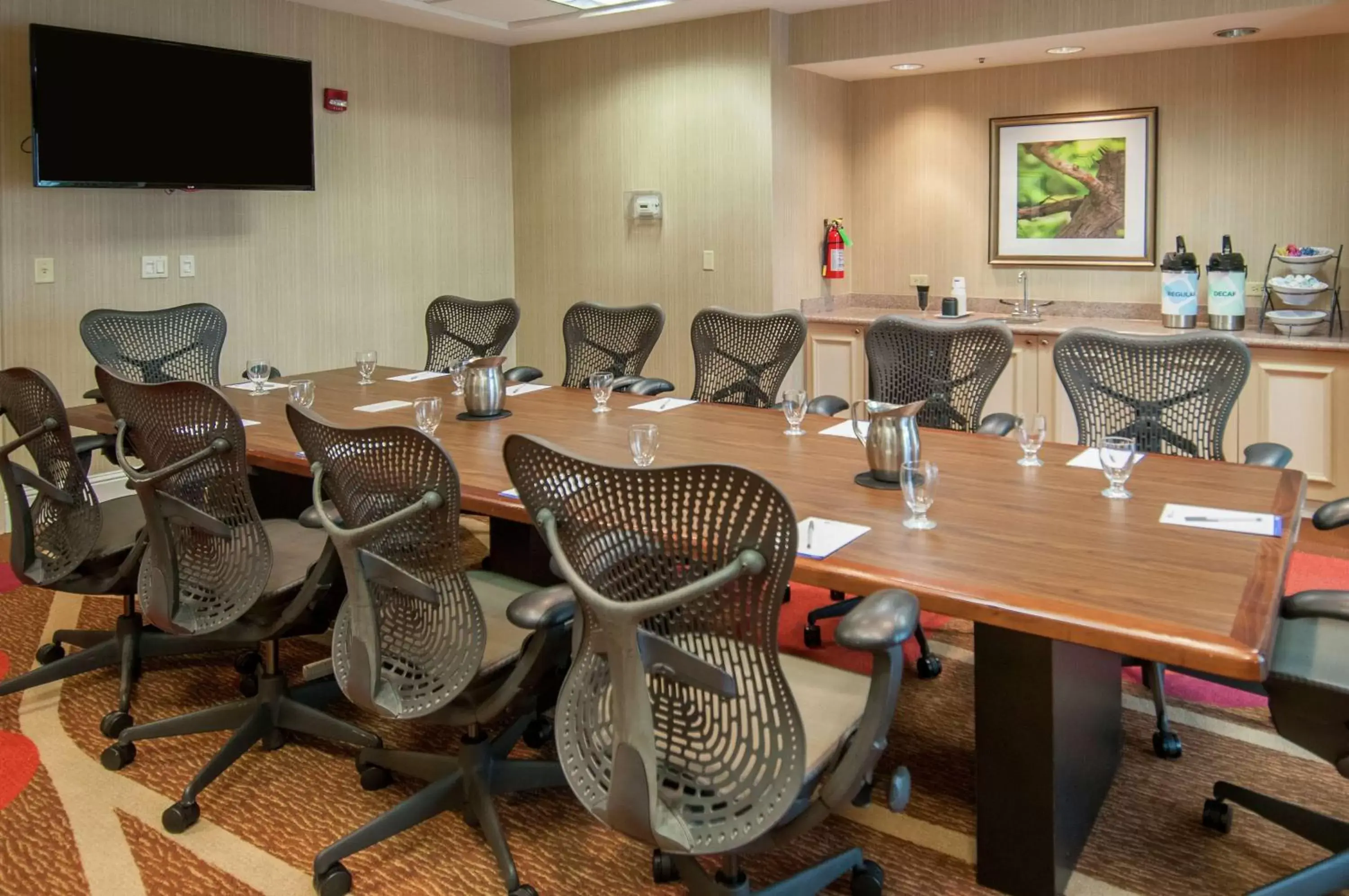 Meeting/conference room, Restaurant/Places to Eat in Hilton Garden Inn New Orleans Airport