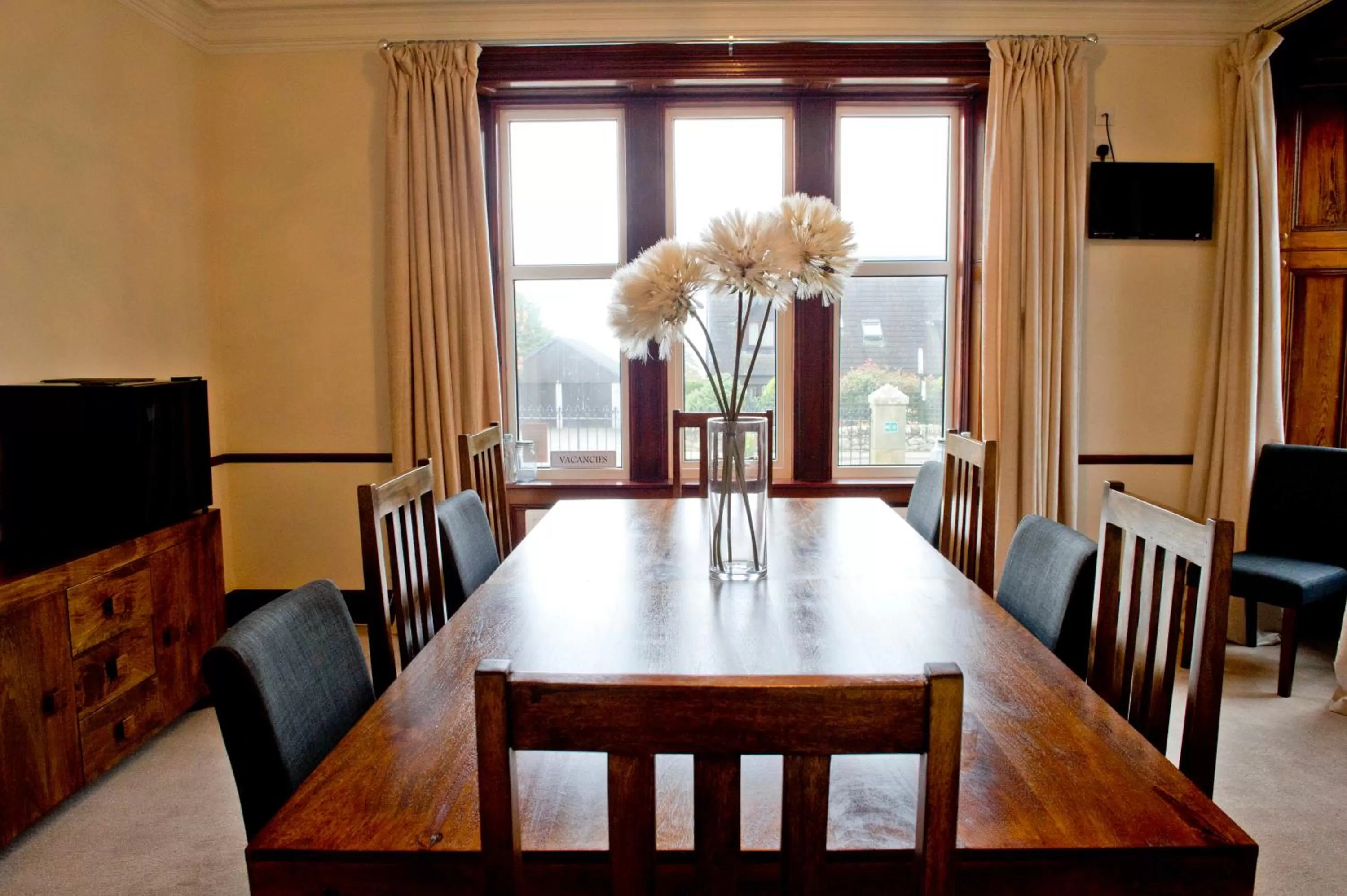 Dining area in Springfield guest house