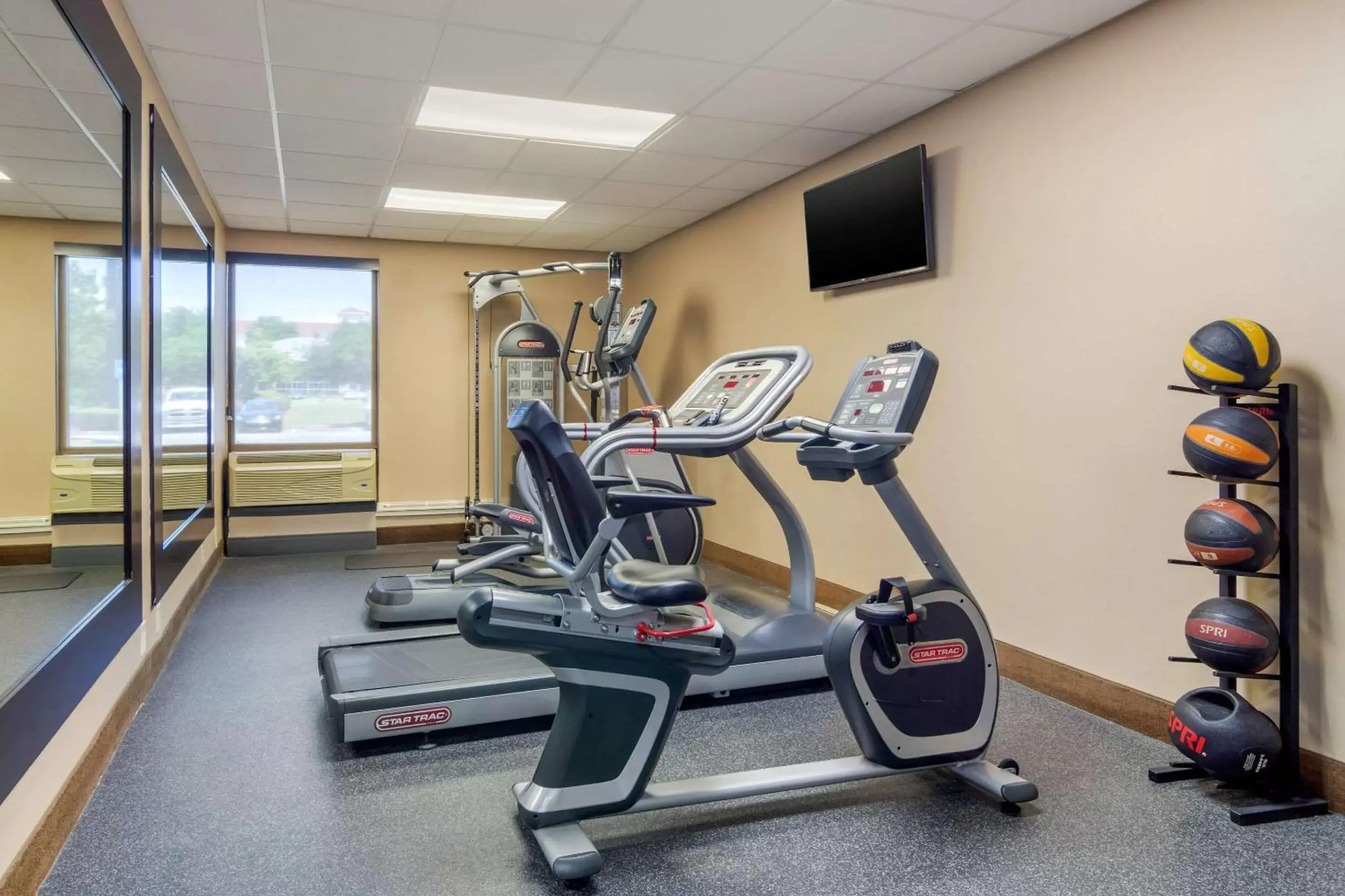 Activities, Fitness Center/Facilities in Comfort Inn Atlanta Airport
