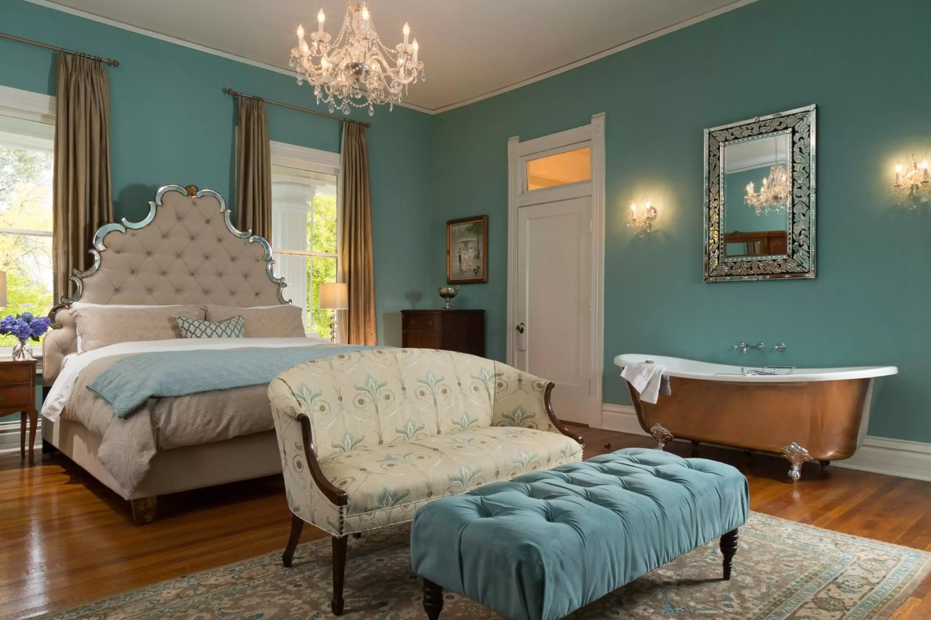 Superior King Suite in The Twelve Oaks Bed & Breakfast