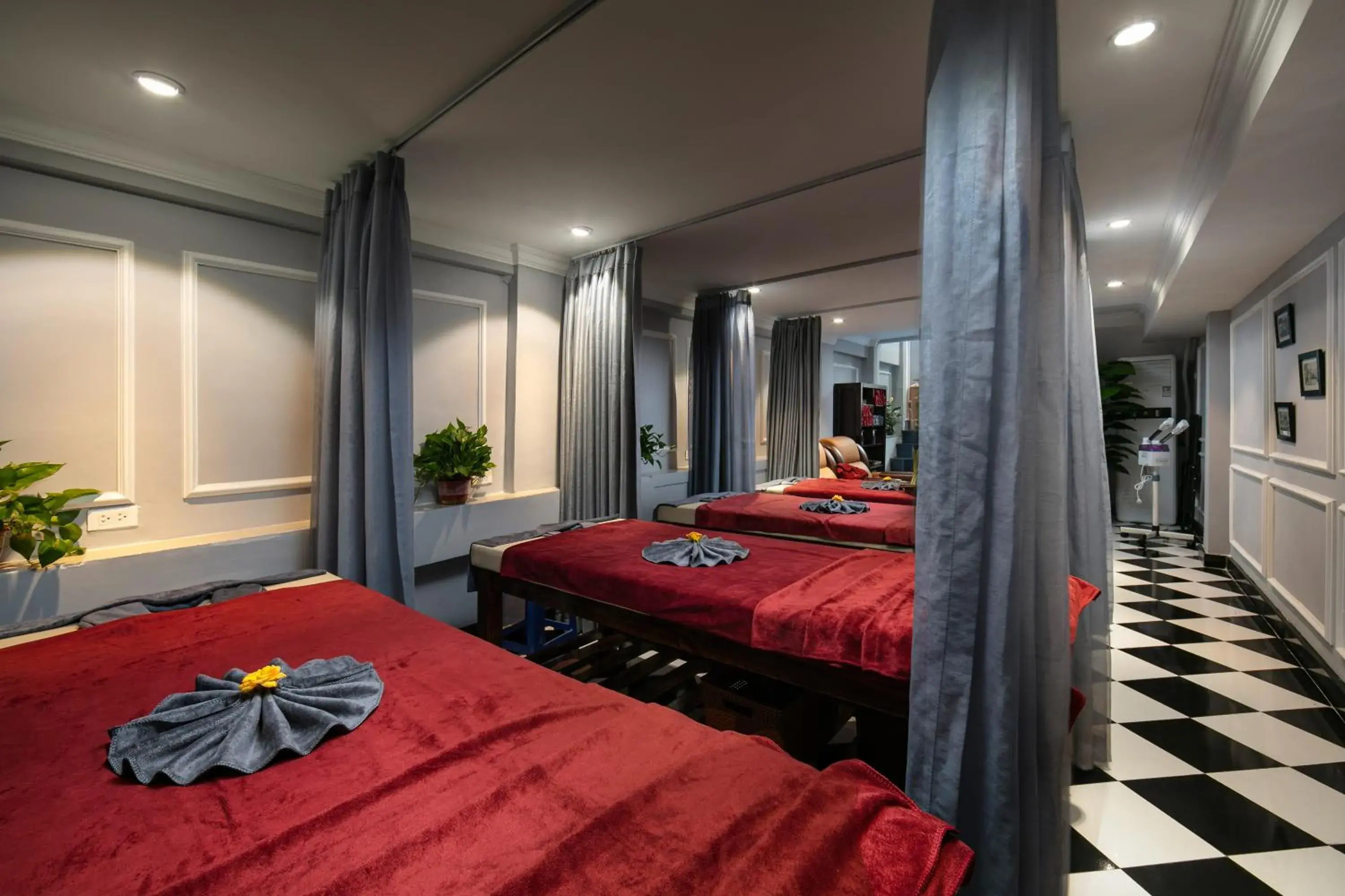 Massage, Bed in Maya Boutique Hotel & Spa
