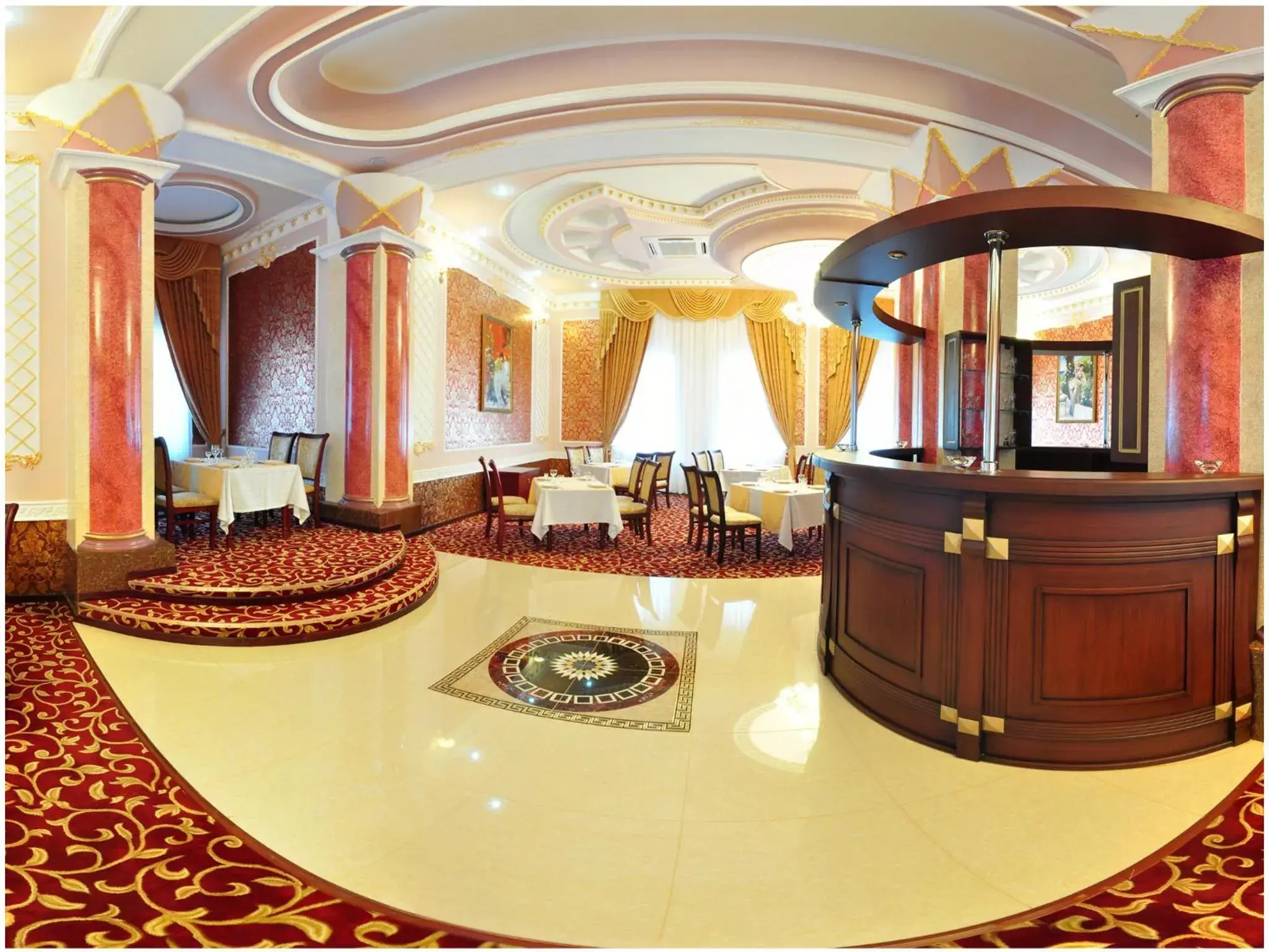 Restaurant/places to eat, Lobby/Reception in Golden Valley Hotel