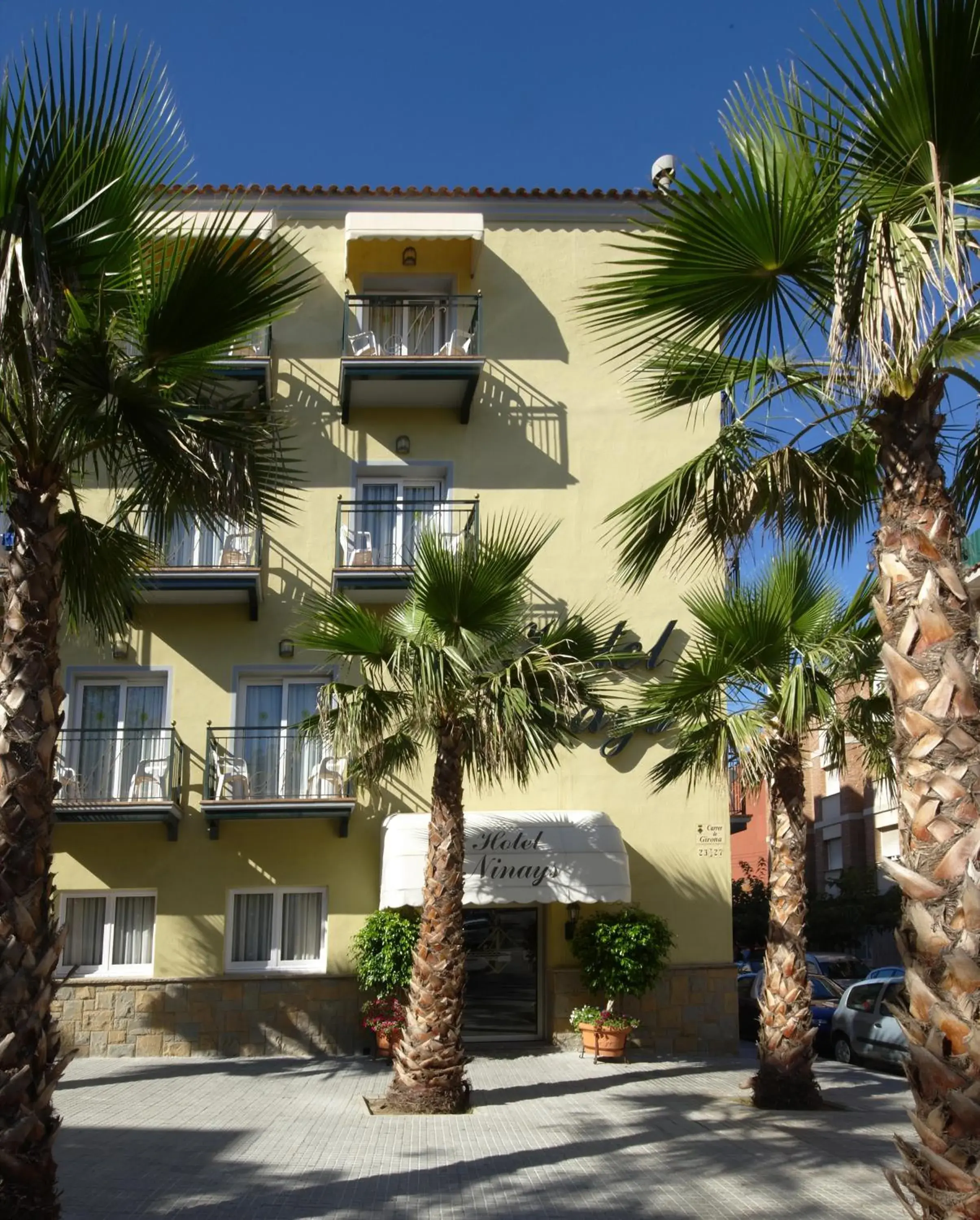 Facade/entrance, Property Building in Hotel Ninays