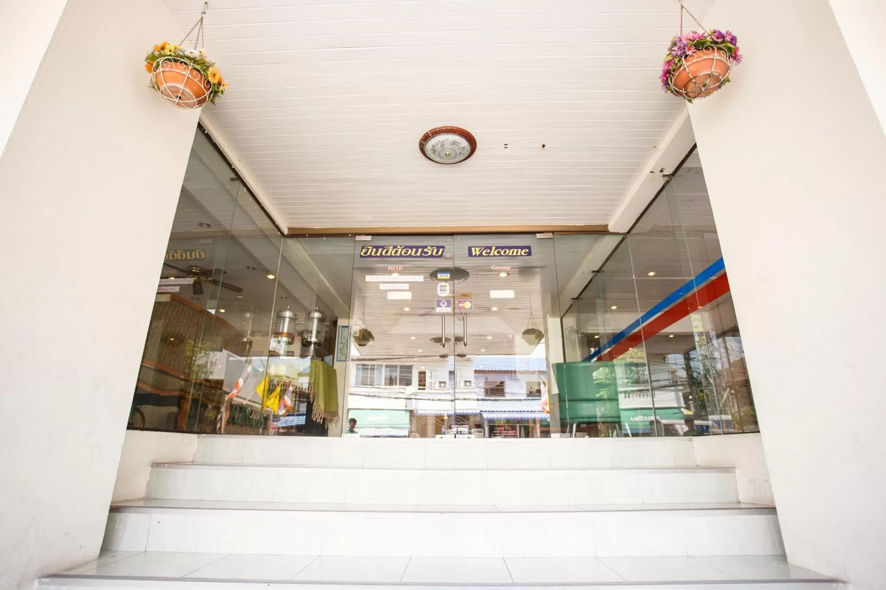 Inner courtyard view in Regent Ngamwongwan Hotel Inner courtyard view in Regent Ngamwongwan Hotel