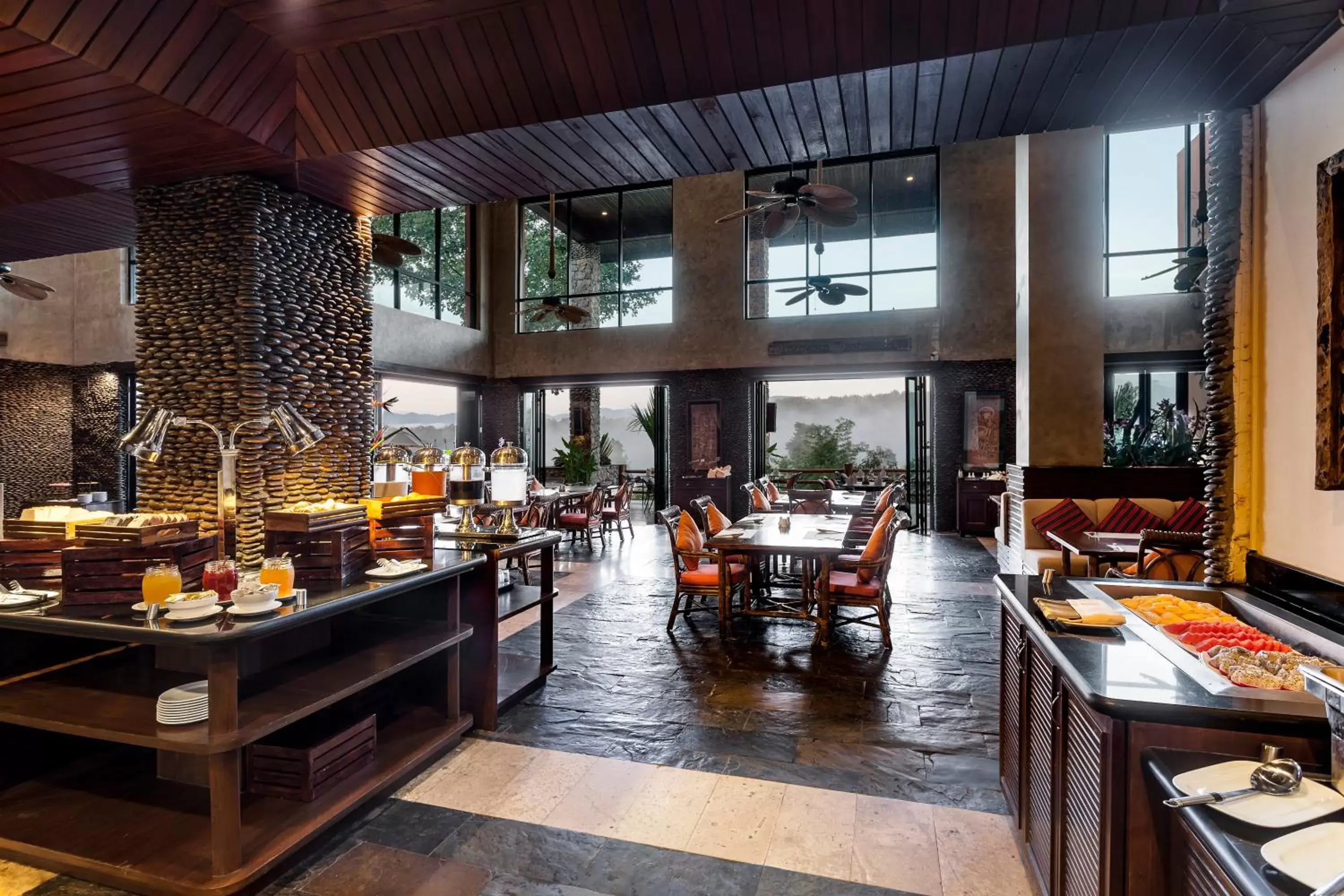 Buffet breakfast, Restaurant/Places to Eat in Katiliya Mountain Resort And Spa