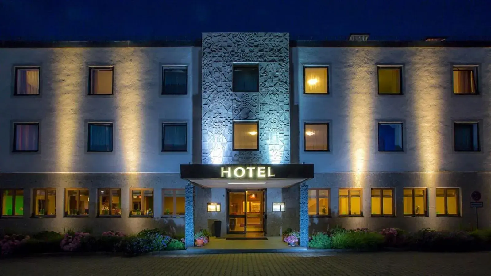 Facade/entrance, Property Building in Hotel Parsberg